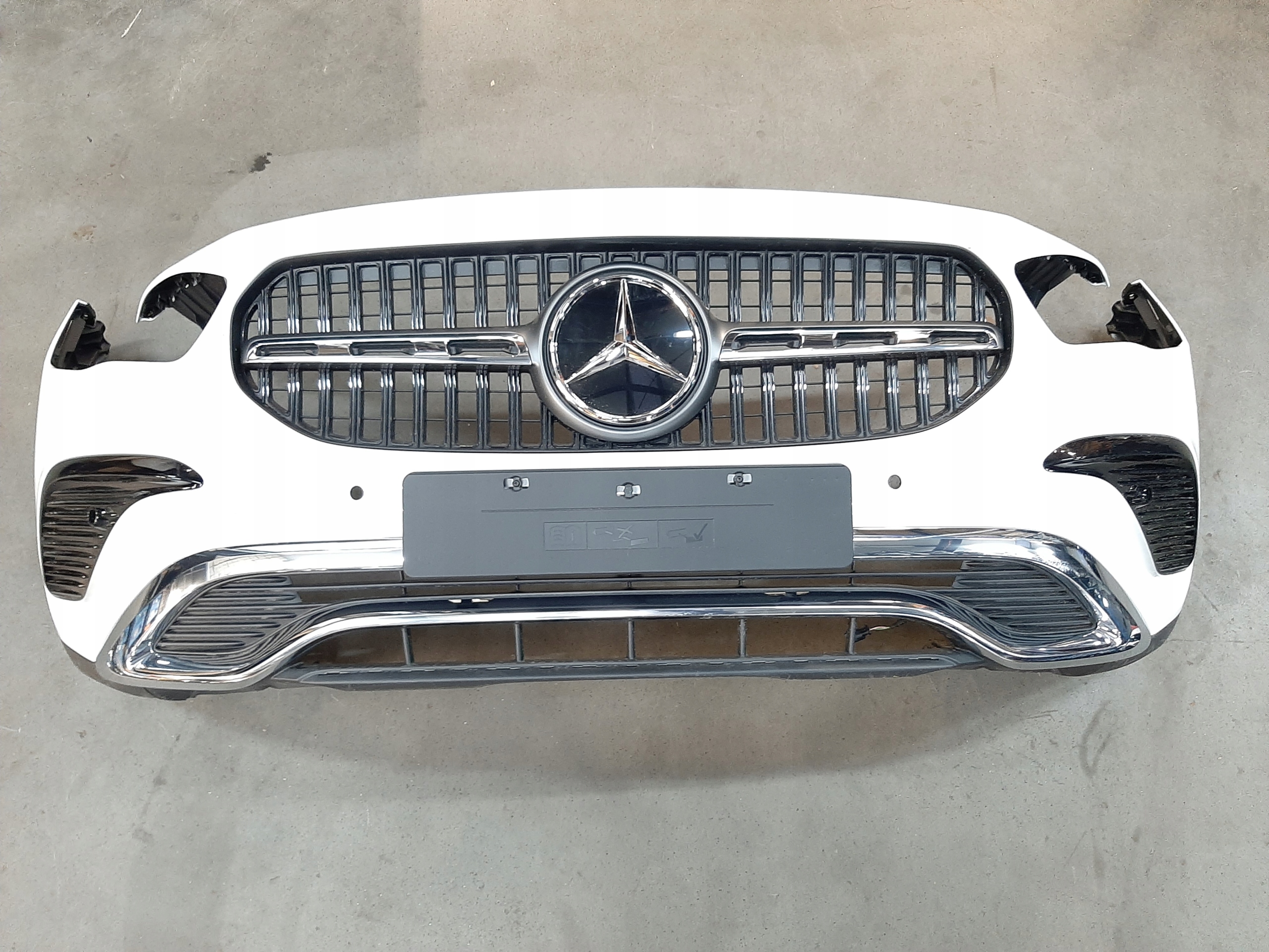 MERCEDES-BENZ GLA II LIFT H247 23- ZDERZAK PRZÓD A2478859309