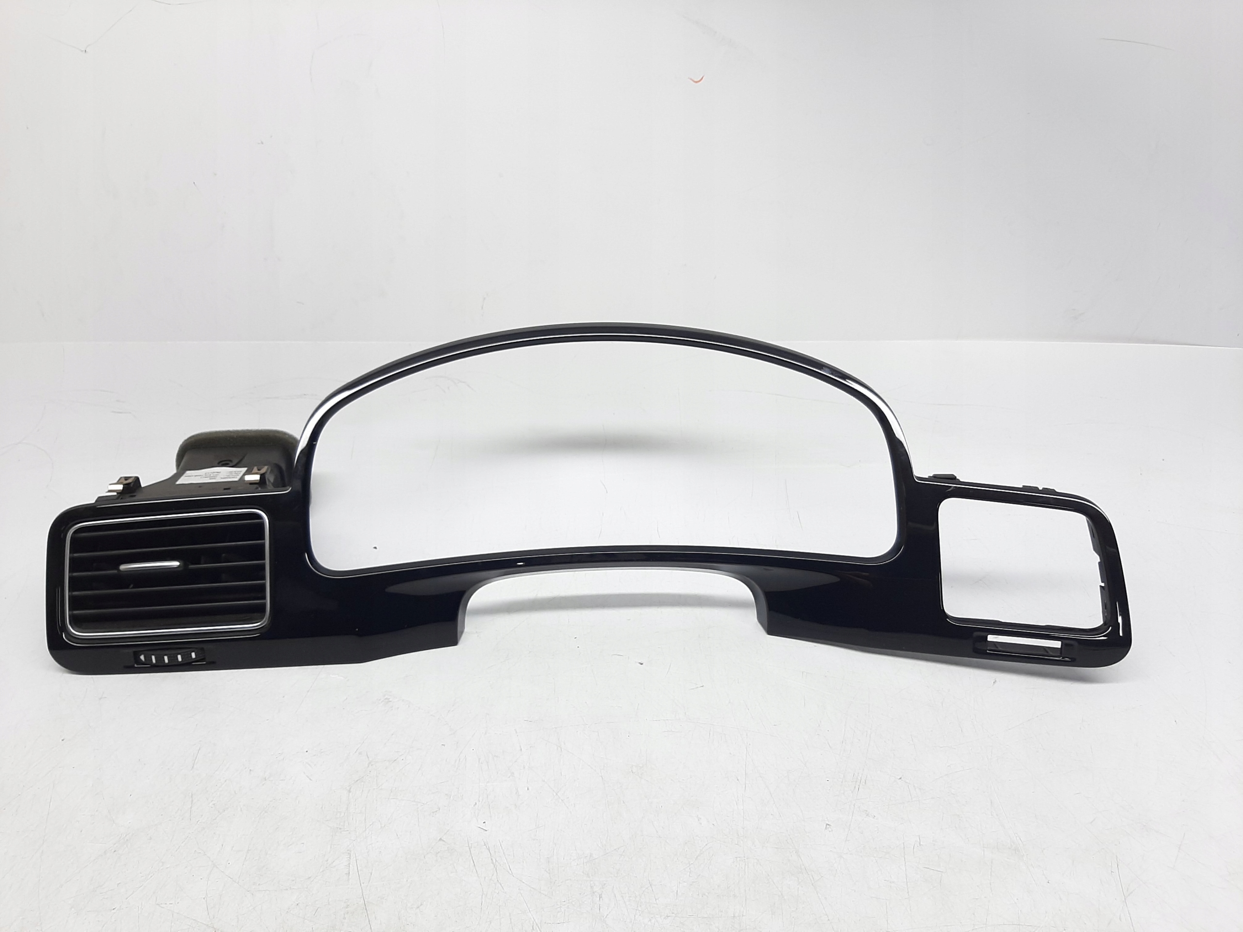 VW TOUAREG II 7P RAMKA DEKOR ZEGARÓW LICZNIKA 7P1857189B 7P1819728A