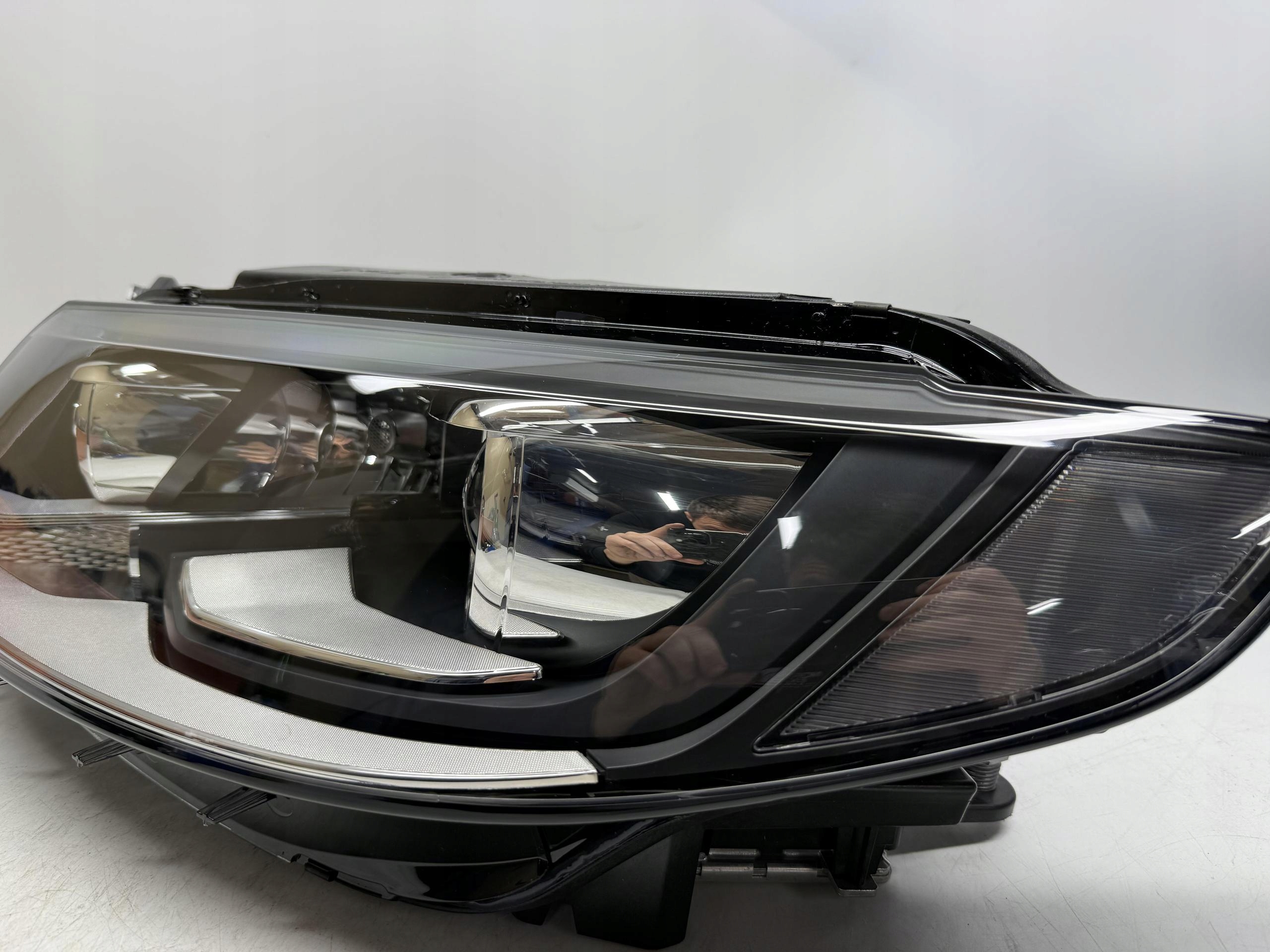 VW PASSAT CC REFLEKTOR LAMPA LEWY PRZÓD LED 3C8941039G - obrazek 2