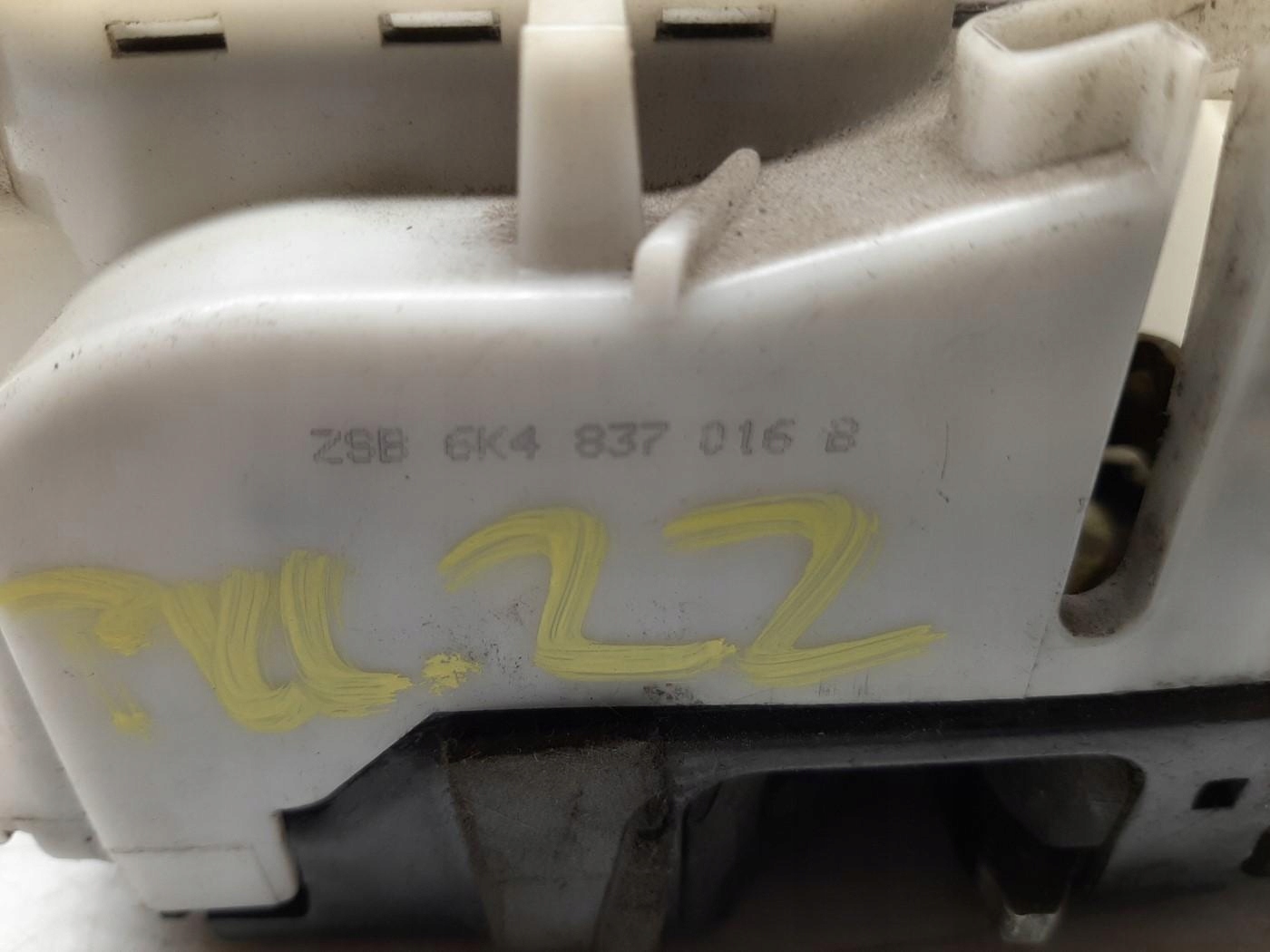 VW CADDY II POLO ZAMEK DRZWI PRAWY PRZÓD 6K4837016B 1HS862154 - obrazek 3