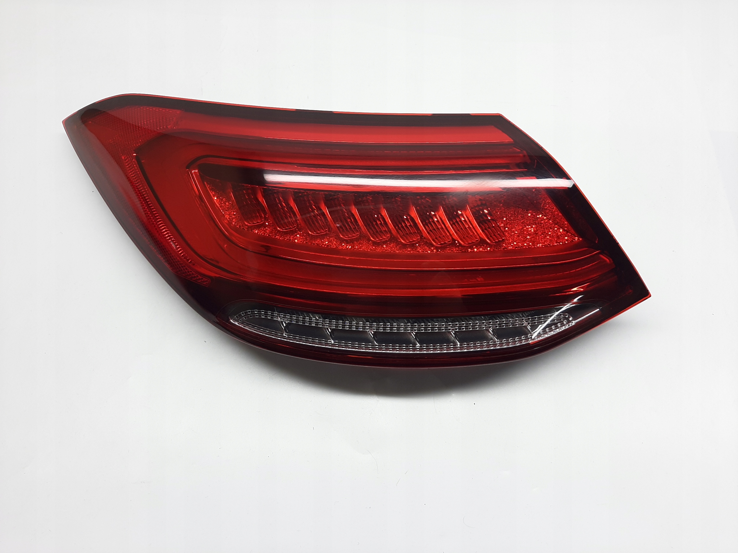 Mercedes CLS 257 (2018-2023r.) Lampa tył Lewa LED A2579063000 SEA