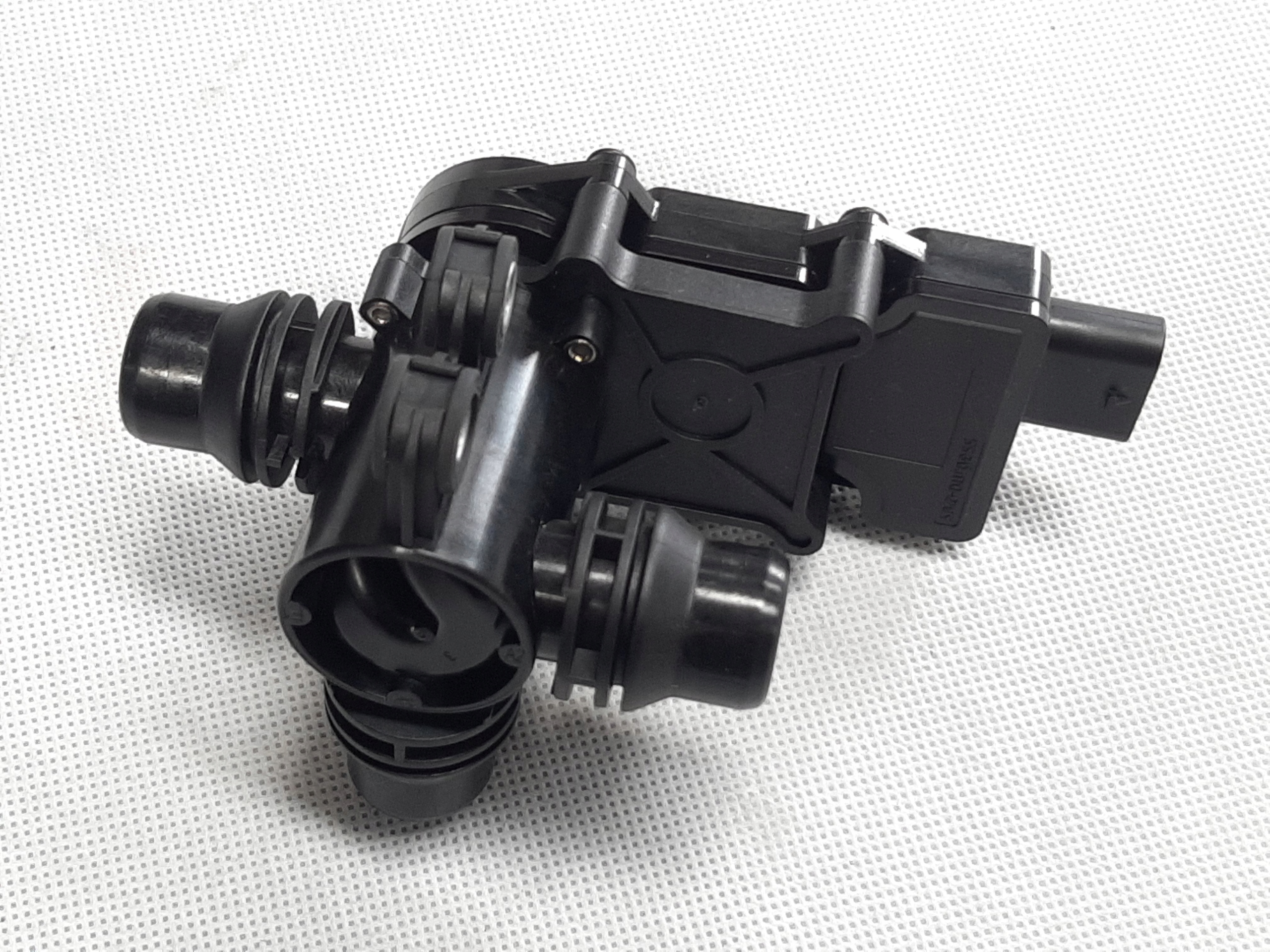 MERCEDES-BENZ EQA EQB EQC ZAWÓR WODY WODNY A0005061300 - obrazek 2