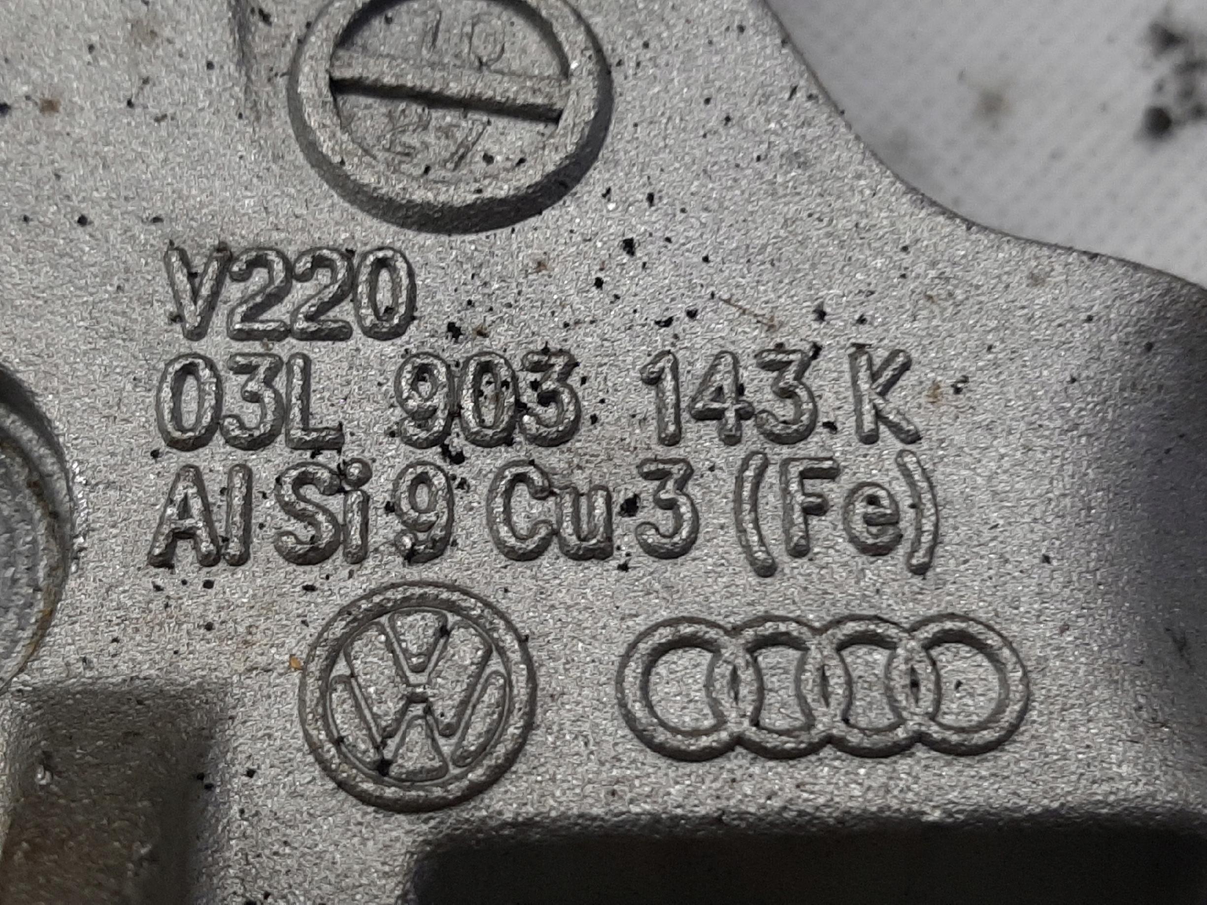 AUDI VW ŁAPA MOCOWANIE STELAŻ 03L903143K - obrazek 2