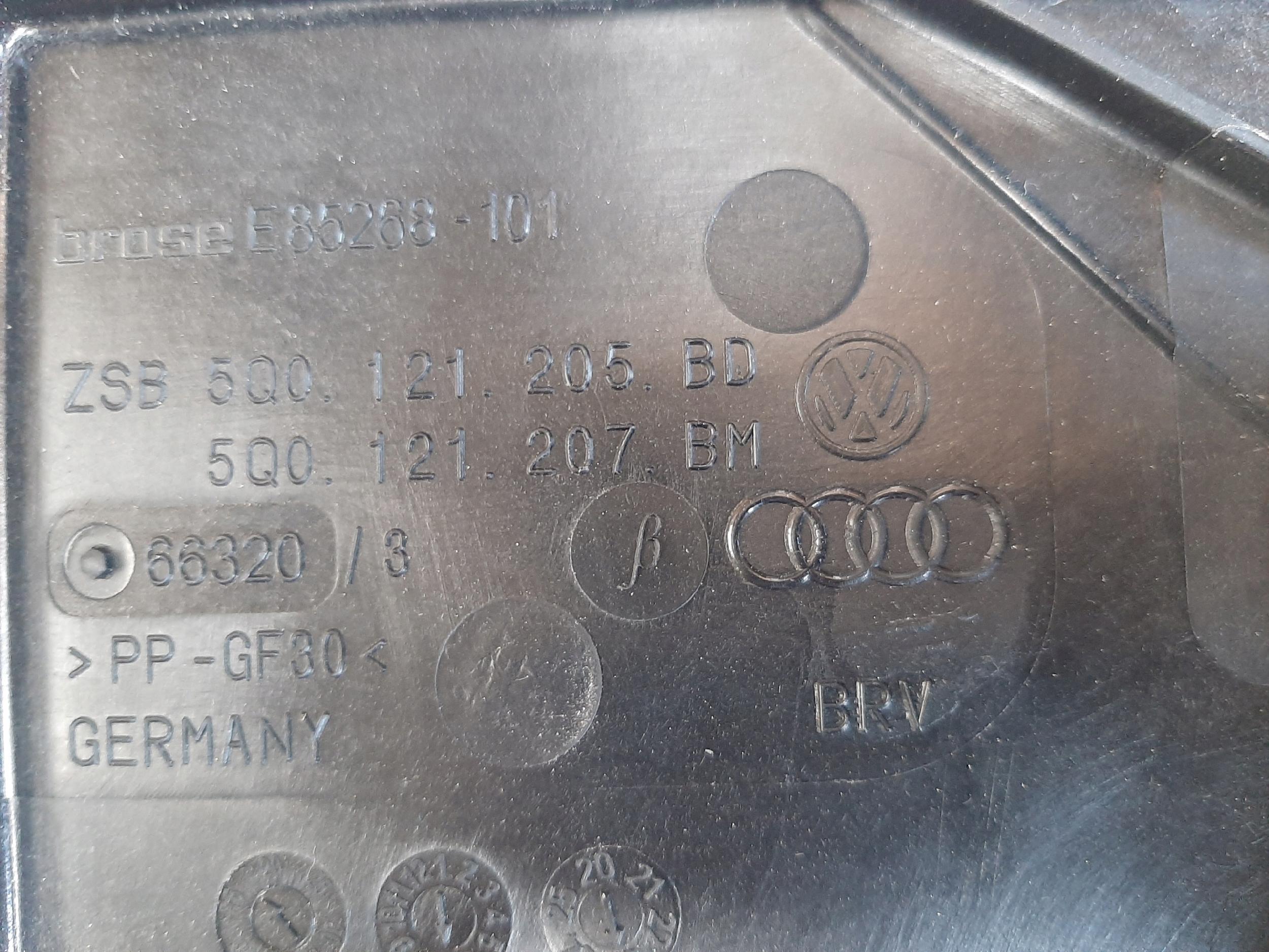 VW GOLF VIII 1.5 TSI 2019- WENTYLATOR CHŁODNICY OBUDOWA 5WA959455G - obrazek 4