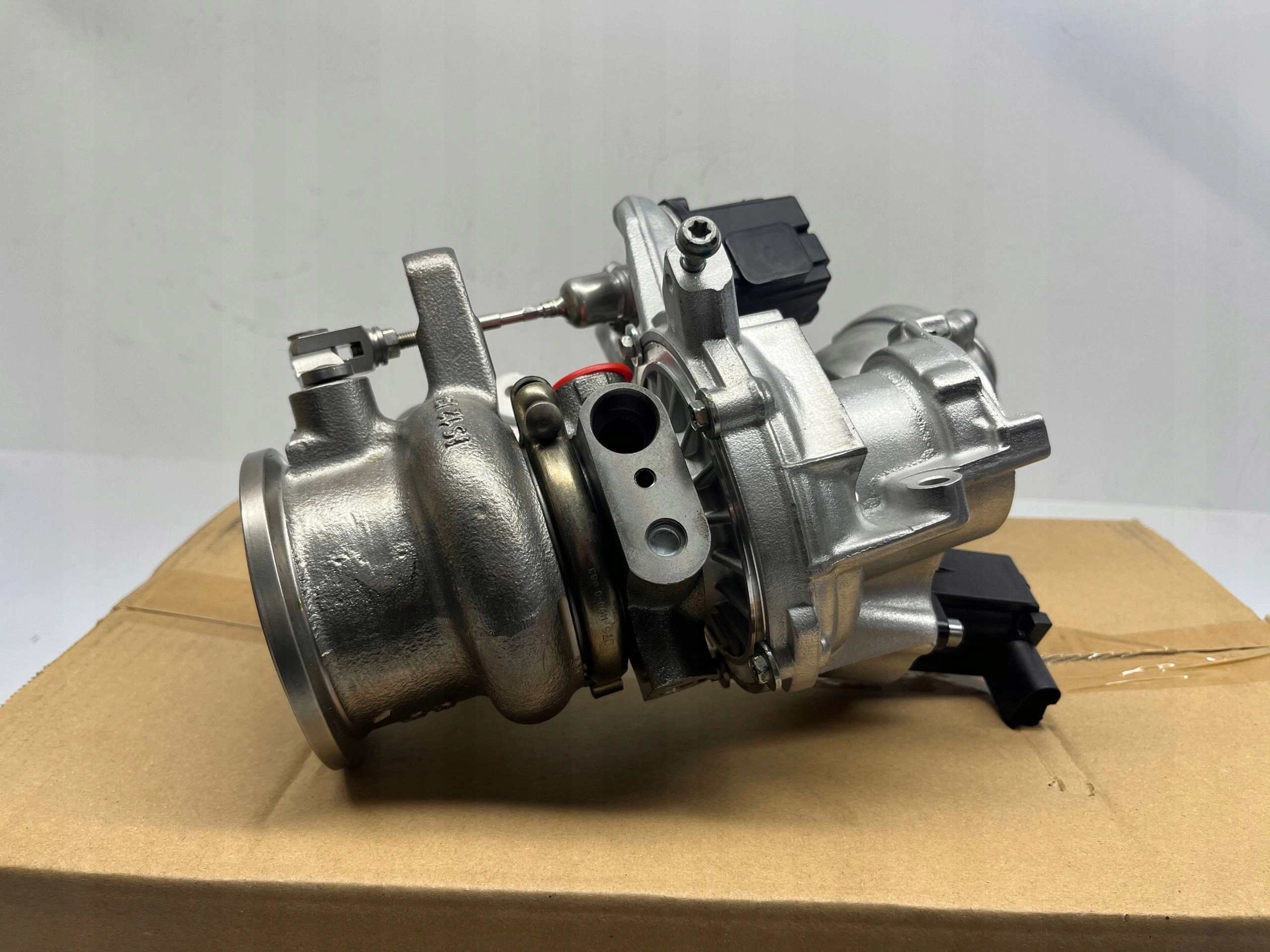 Audi A3 TT TTRS 2.0TFSI Turbo Turbina Turbosprężarka Nowa 0Km 06K145701T - obrazek 2