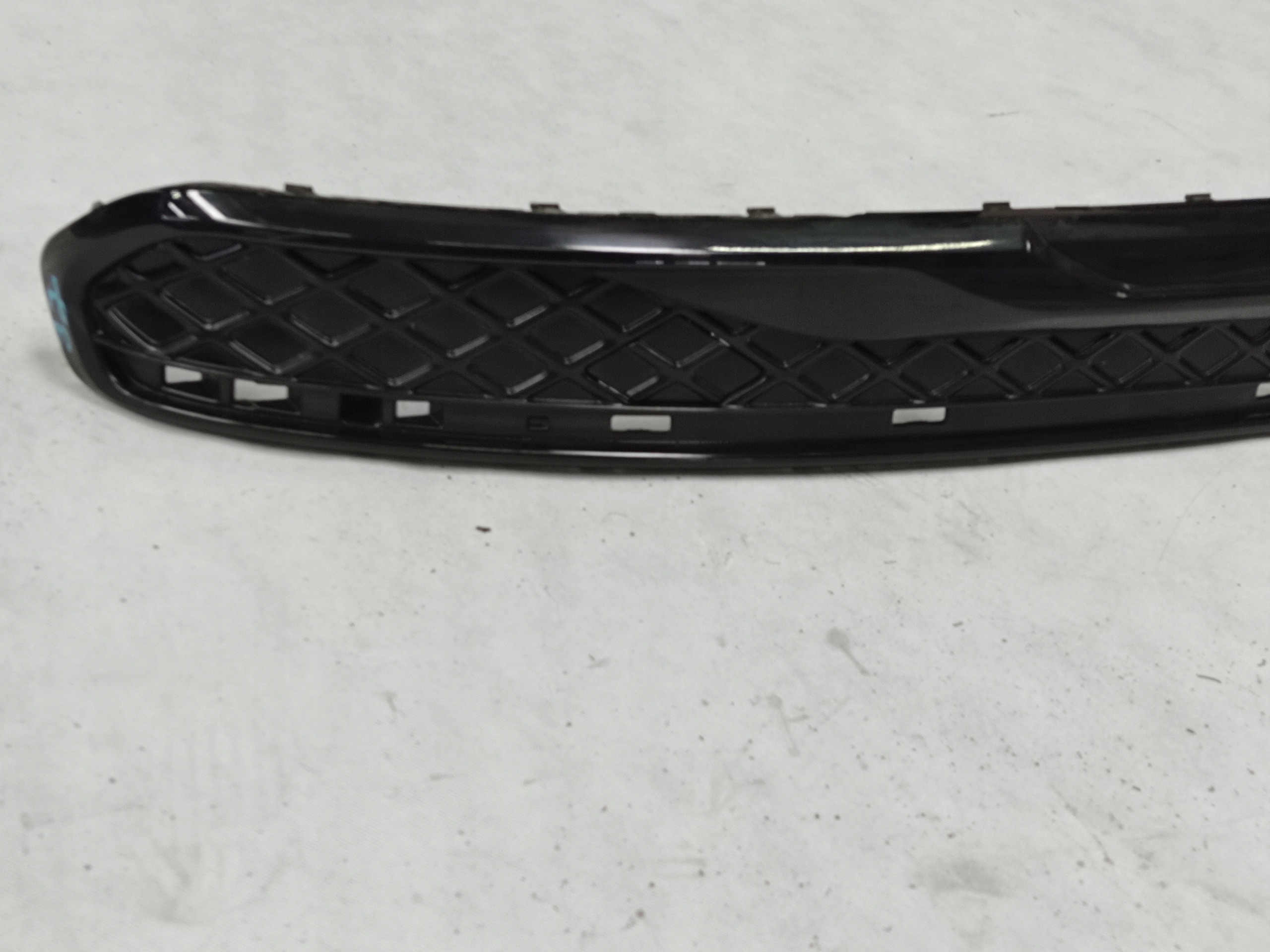 VW PASAT B9 KOMBI R-LINE 2023- LISTWA BLENDA ZDERZAKA TYŁ 3J0807423C - obrazek 2