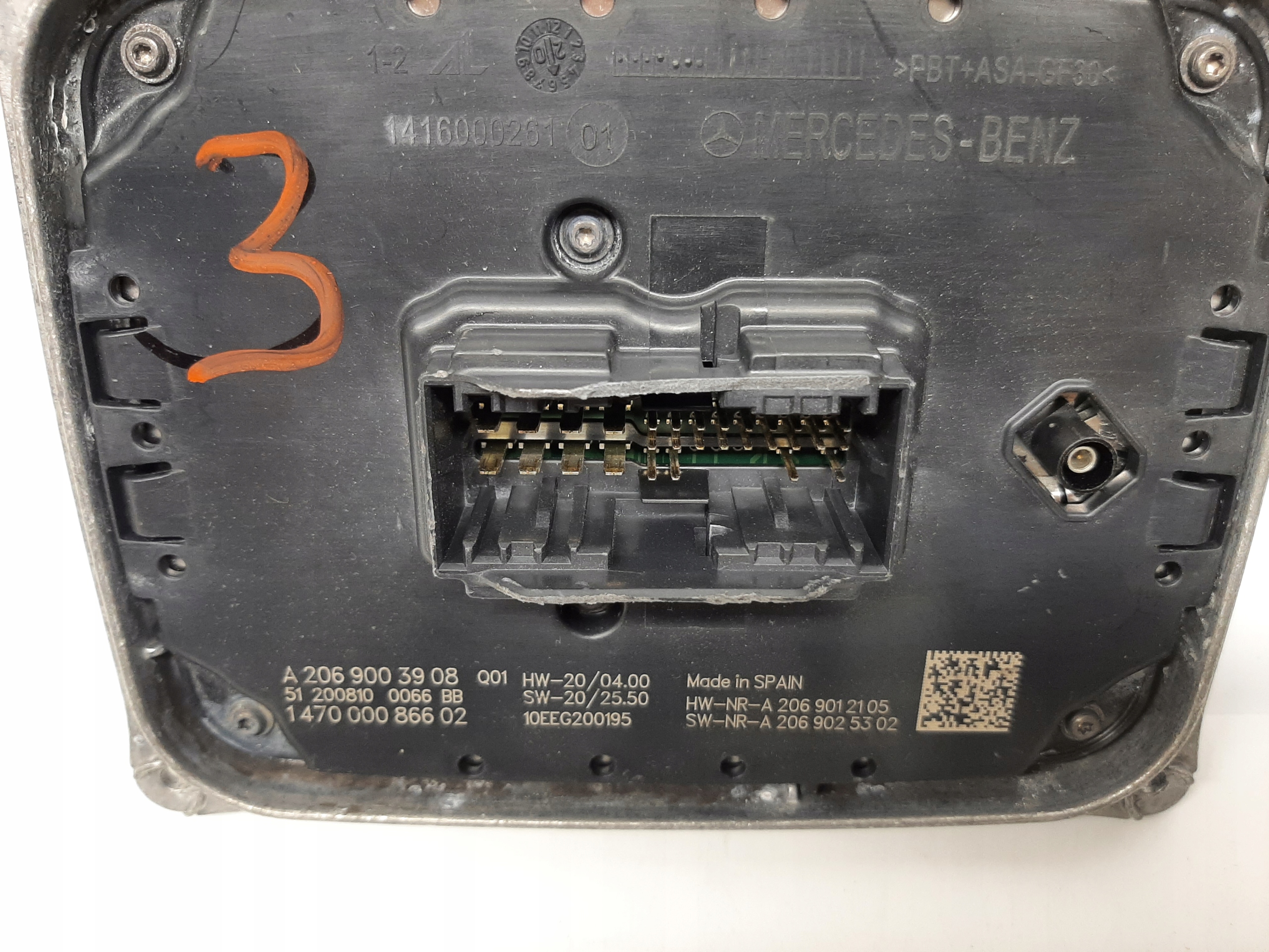Mercedes W206 Moduł przetwornica LED A2069003908 - obrazek 2