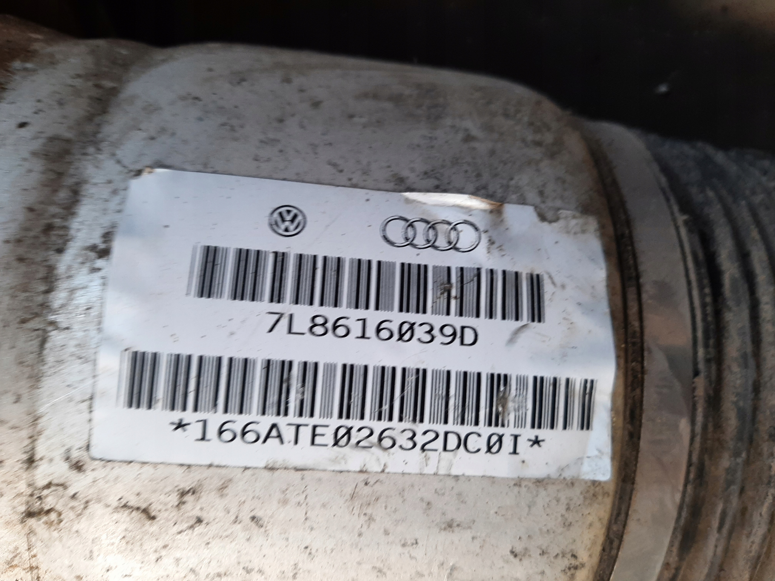 AUDI Q7 4L 2005- 3.0 TDI AMORTYZATOR PNEUMATYCZNY LEWY PRZÓD 7L8616039D - obrazek 3