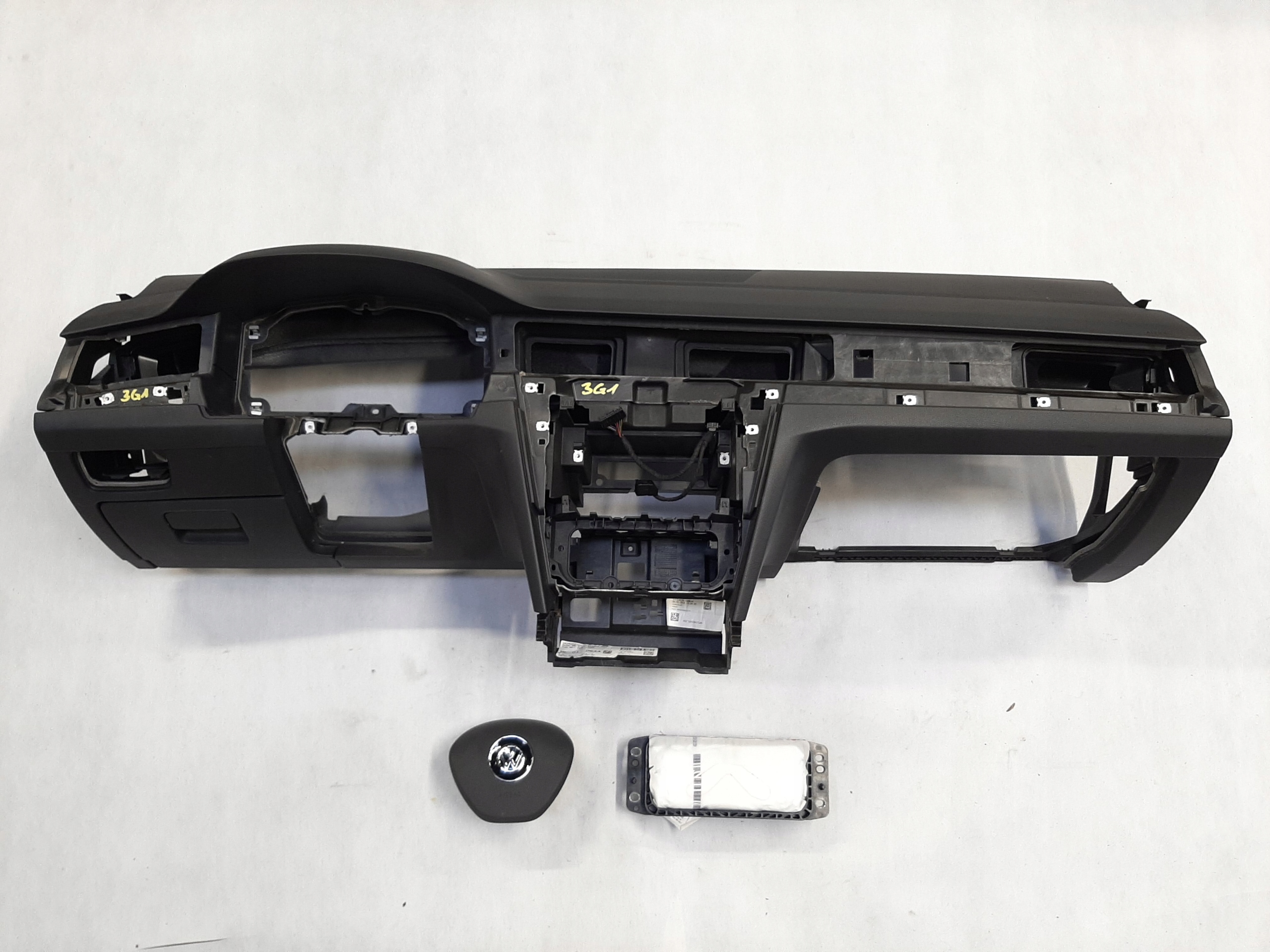 VW PASSAT B8 2014- KONSOLA KOKPIT DESKA AIRBAG 3G1819389A