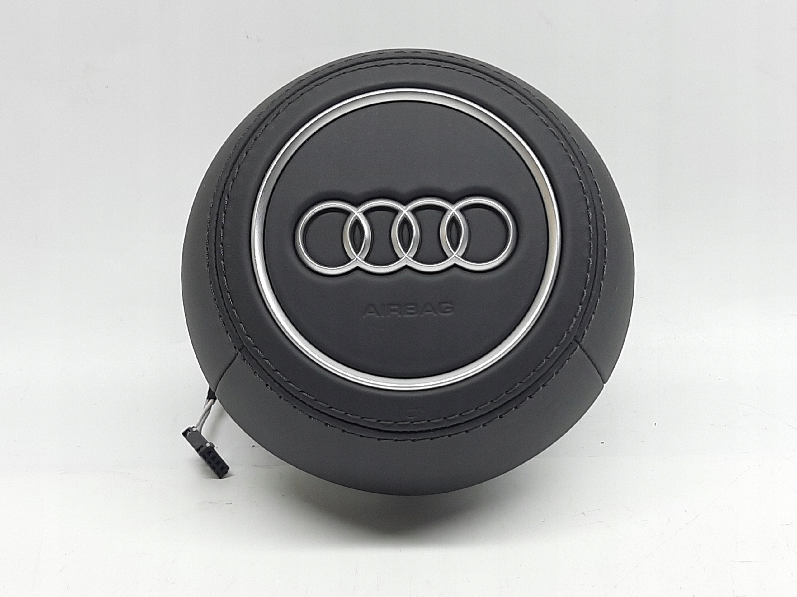 AUDI TT RS 2014- AIRBAG PODUSZKA KIEROWCY SKÓRA 8S0880201BB - obrazek 4