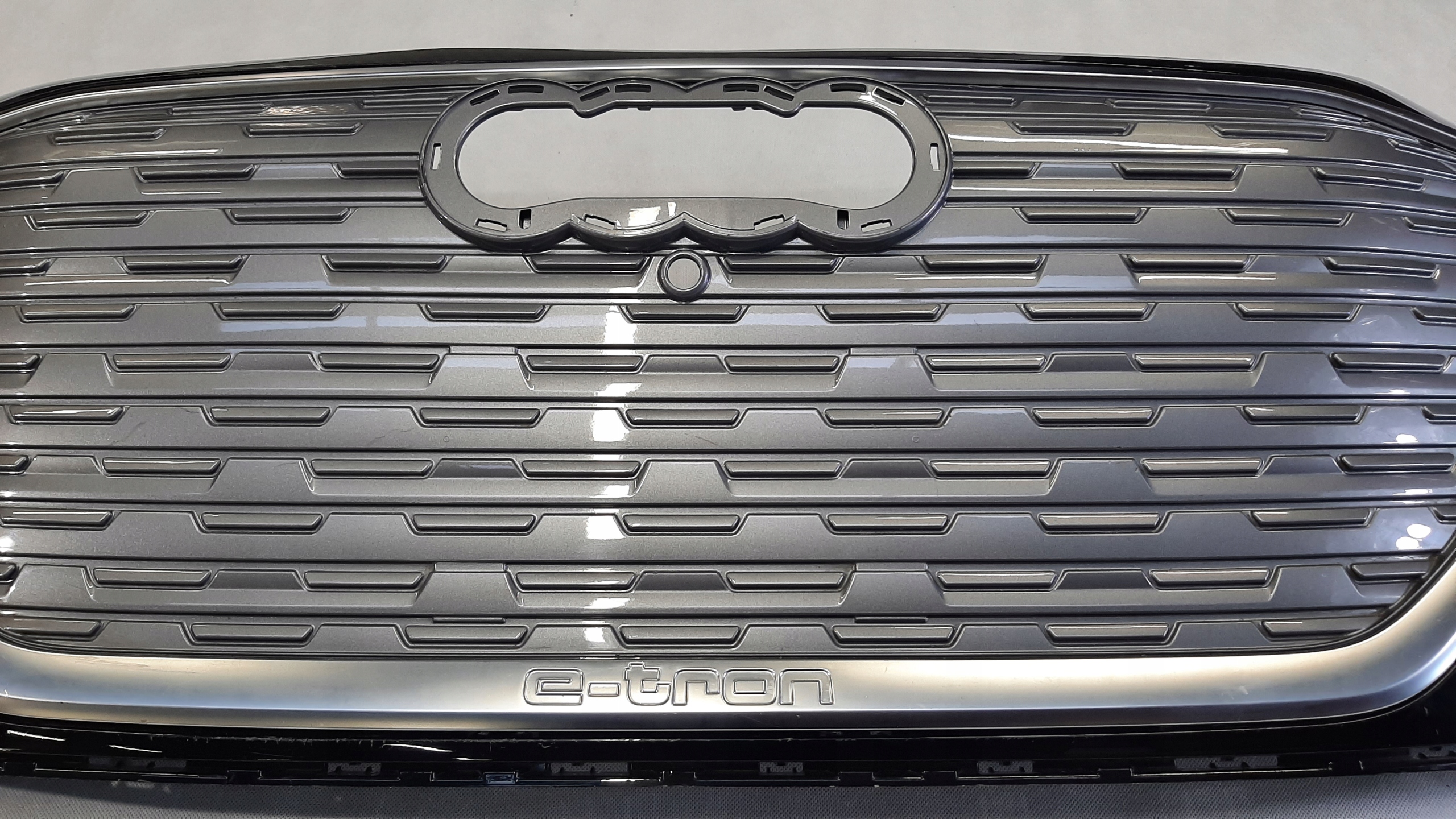 AUDI Q4 E-TRON GRILL ATRAPA 89A807725A 89A853653A - obrazek 7