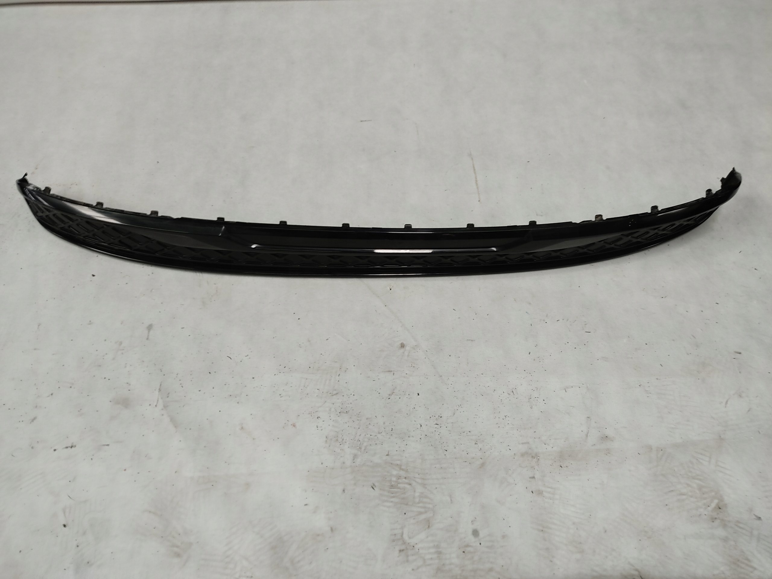 VW PASAT B9 KOMBI R-LINE 2023- LISTWA BLENDA ZDERZAKA TYŁ 3J0807423C