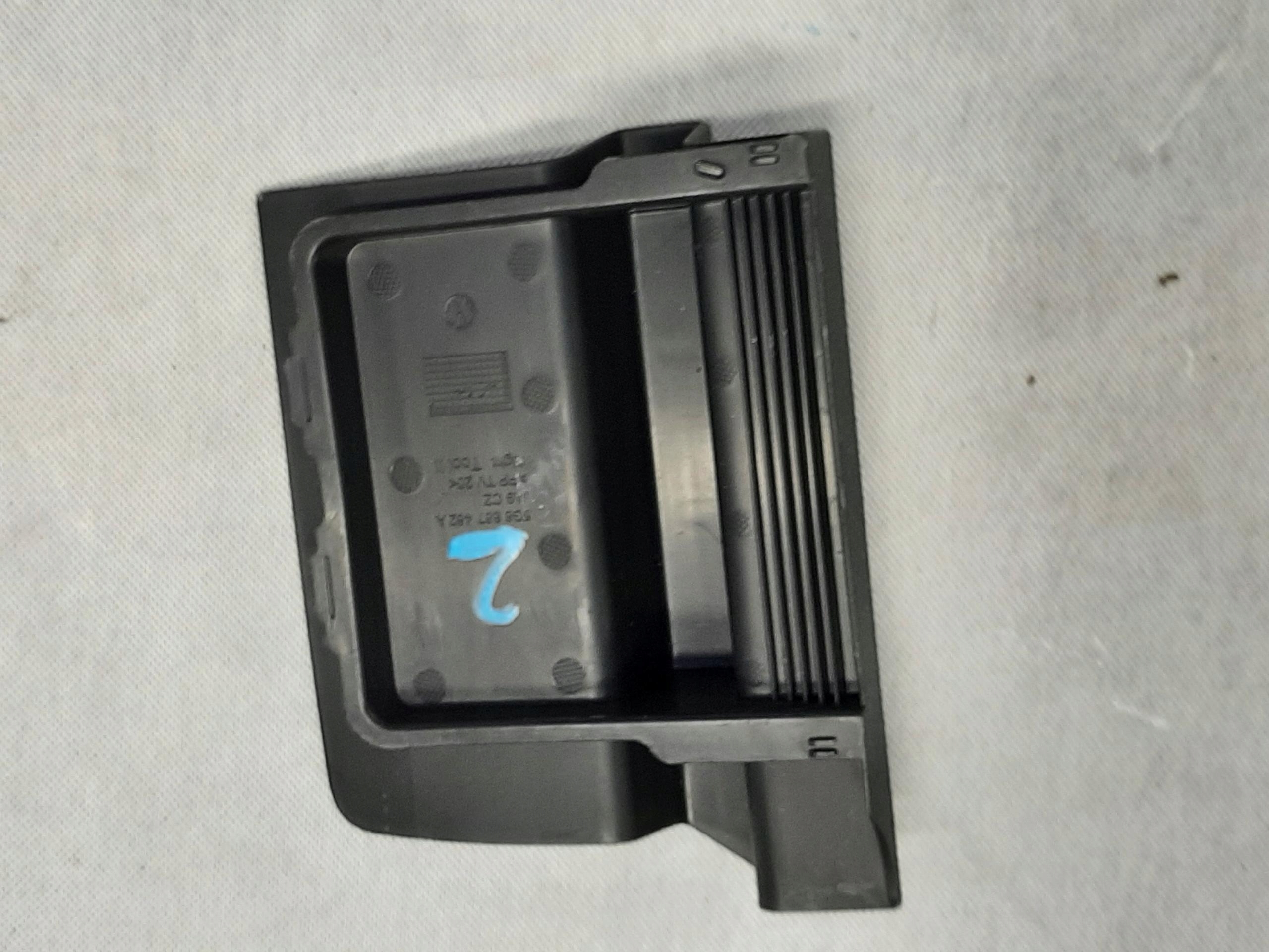 VW GOLF VII 7 5G PLASTIK OSŁONA BAGAŻNIKA PRAWA 5G6867462A - obrazek 2
