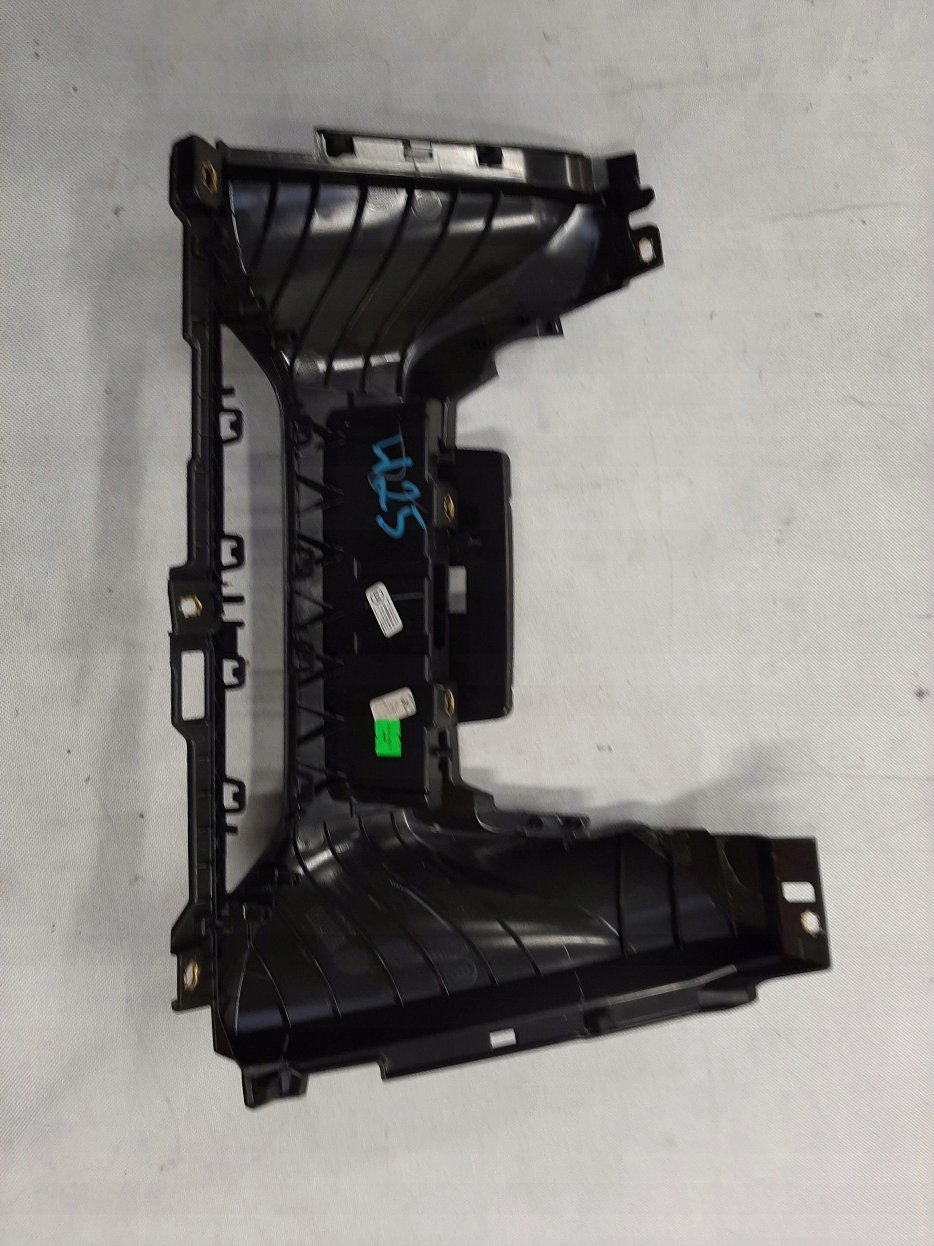 AUDI Q5 FY80A 2015 -> 2022 SCHOWEK OSŁONA KONSOLI 80B857297B - obrazek 2