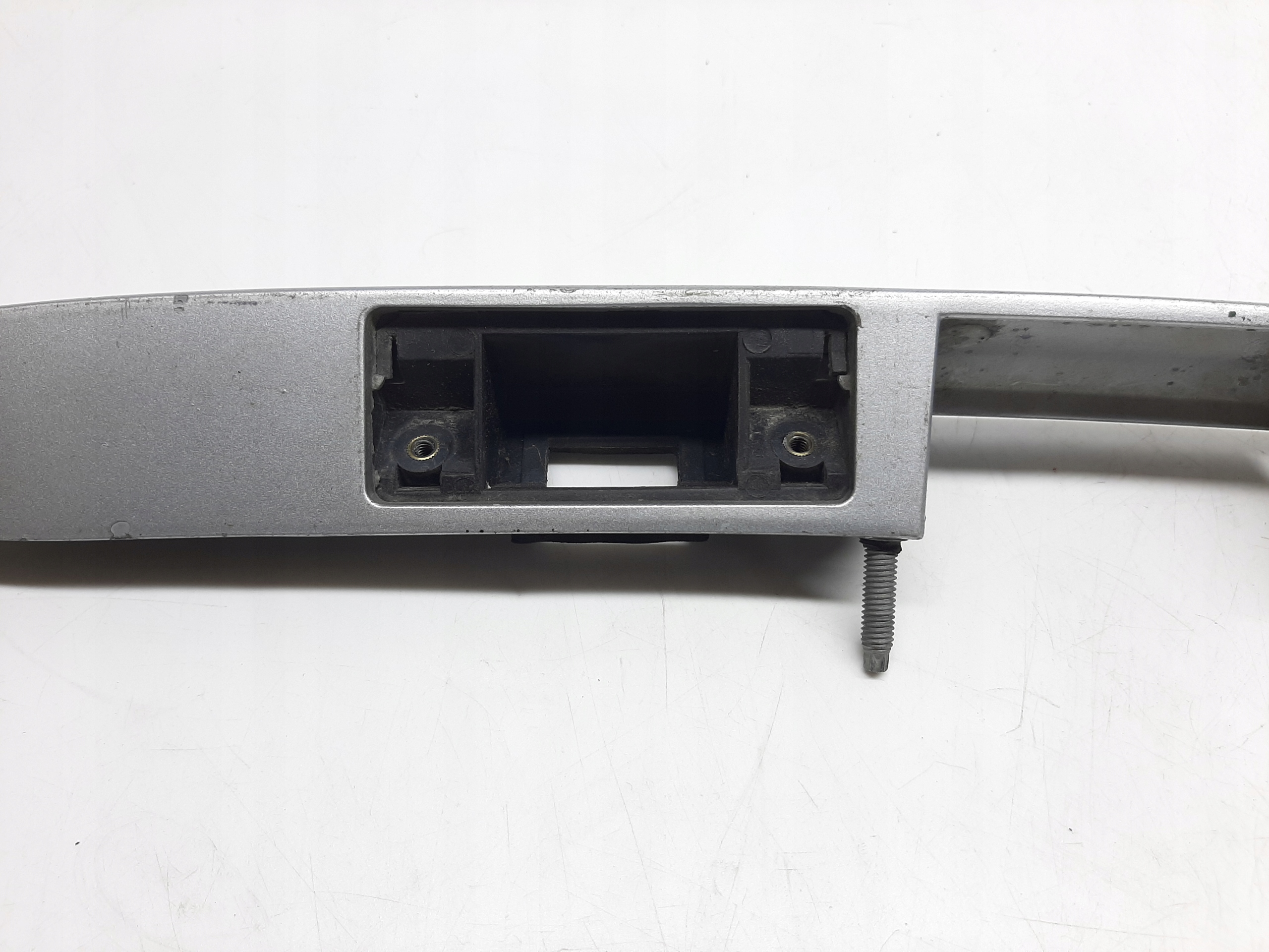 AUDI A4 B5 94- LISTWA BLENDA KLAPY BAGAŻNIKA KLAMKA 8D9827574 - obrazek 3