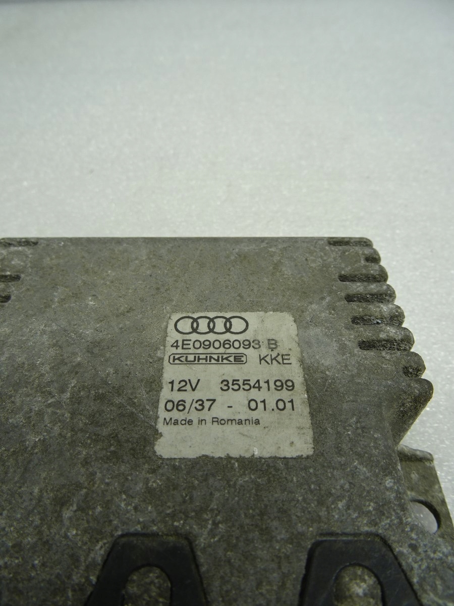 AUDI A8 D3 MODUŁ STEROWNIK POMPY PALIWA 4E0906093B - obrazek 2
