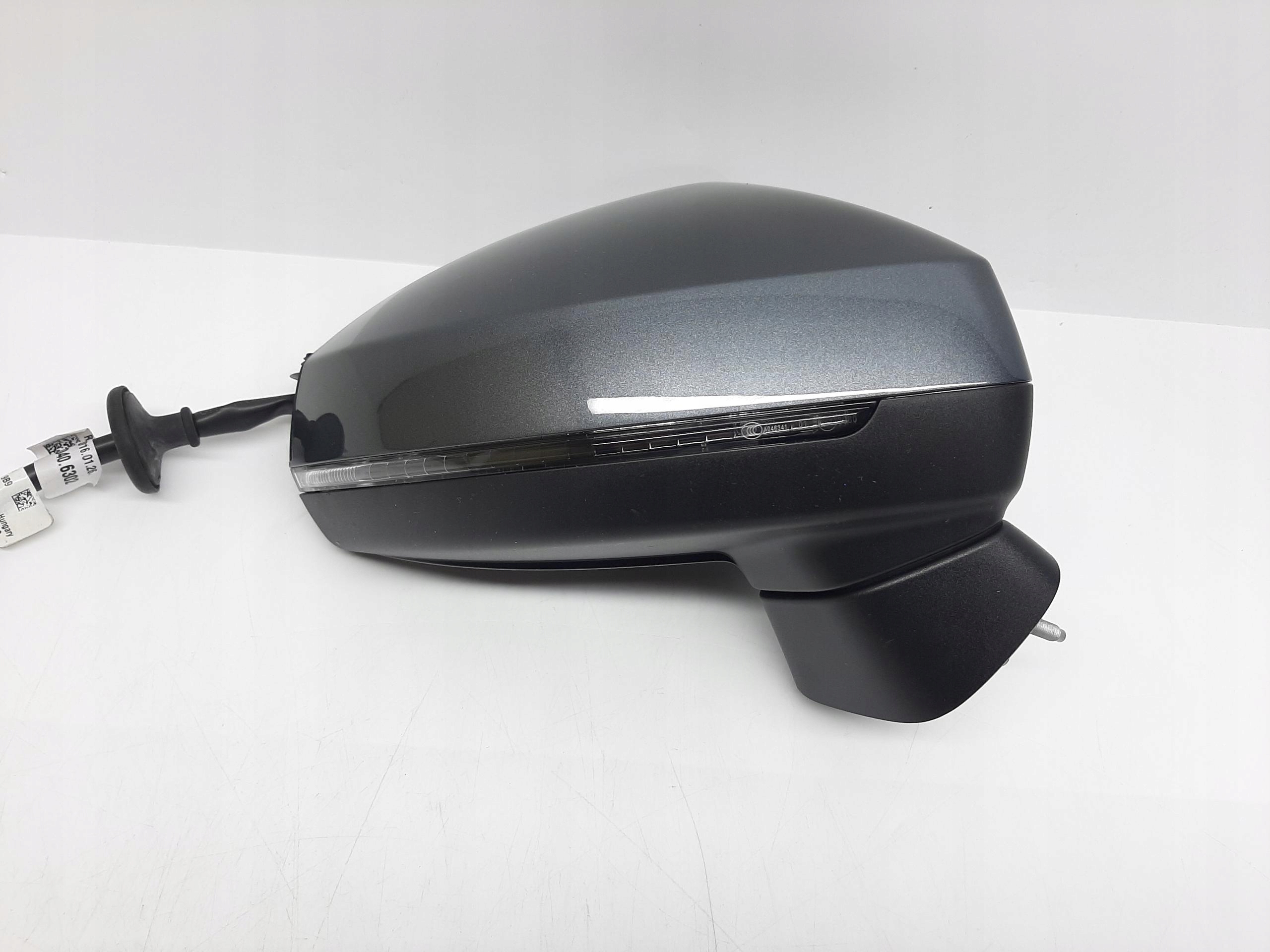 AUDI A3 8V LUSTERKO ZEWNĘTRZNE PRAWE 6 PIN EUROPA 8V5857410 - obrazek 4