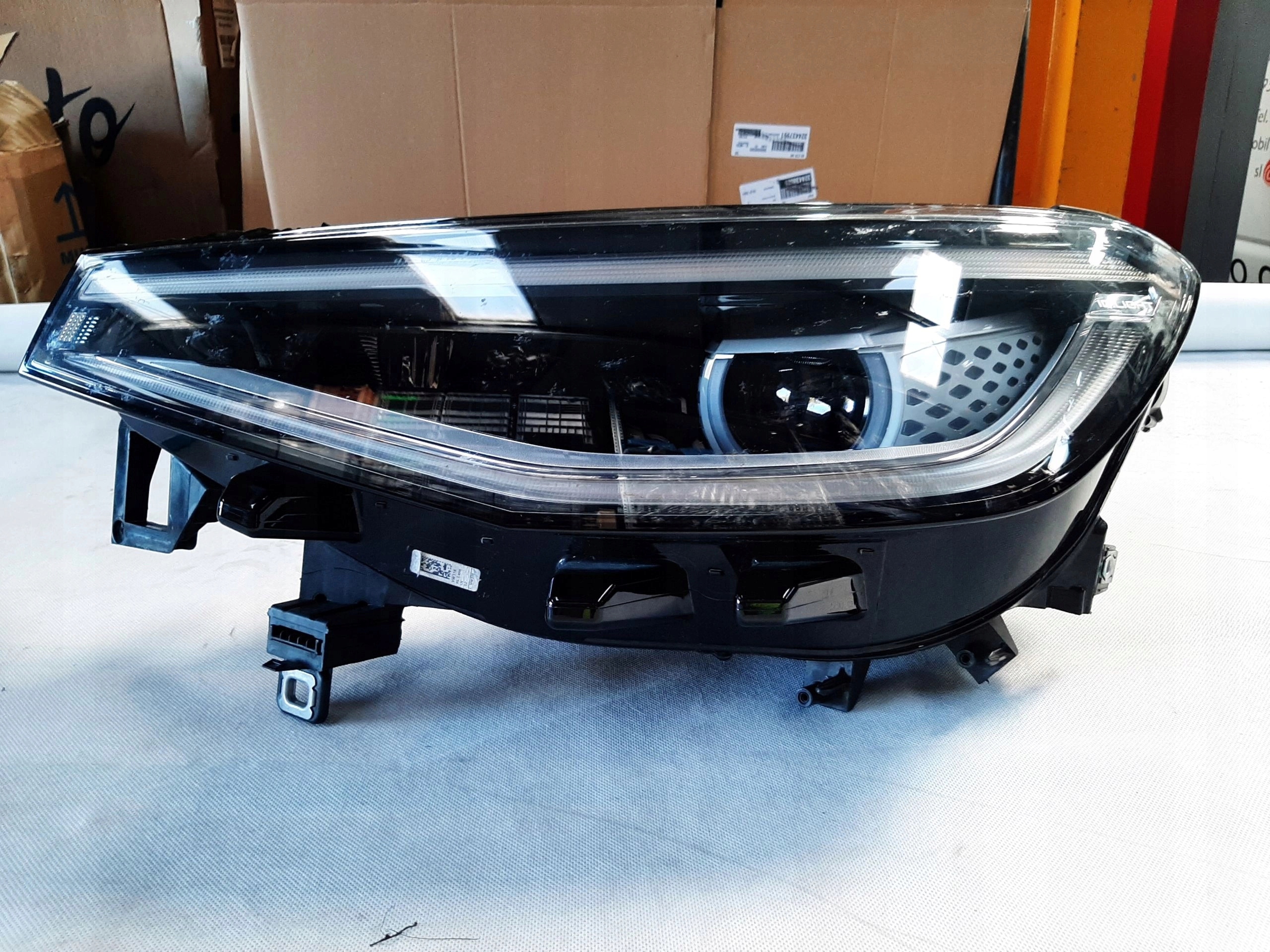 VW ID.4 REFLEKTOR LED LAMPA PRZÓD PRZEDNIA LEWA 11B941035M - obrazek 2