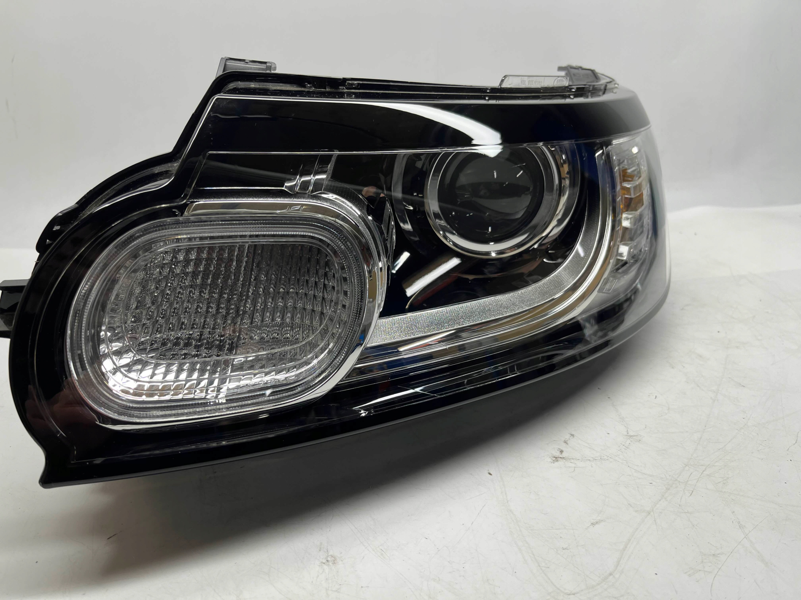 Land Rover Range Rover Sport II Reflektor Lampa Prawa DK62-13W030BH - obrazek 2
