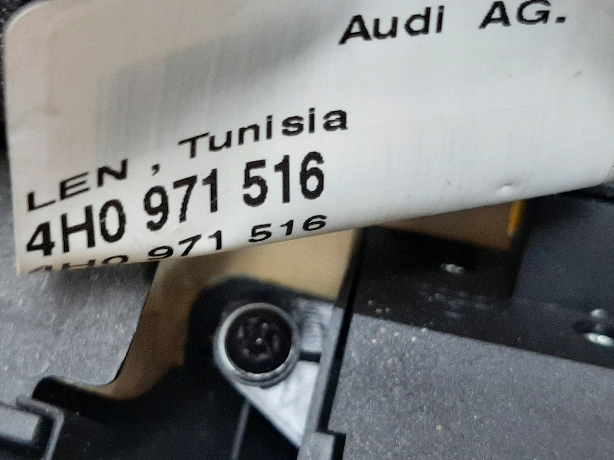 AUDI A8 D4 2009- OSŁONA KOLUMNY KIEROWNICZEJ 4H0971516 4H0953512A - obrazek 3