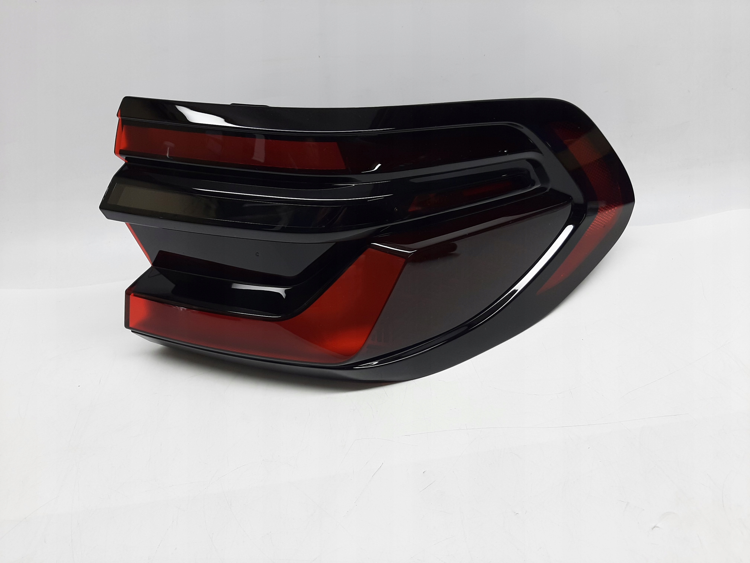 BMW X7 G07 LAMPA TYŁ LED PRAWA 5A5BEB2-03