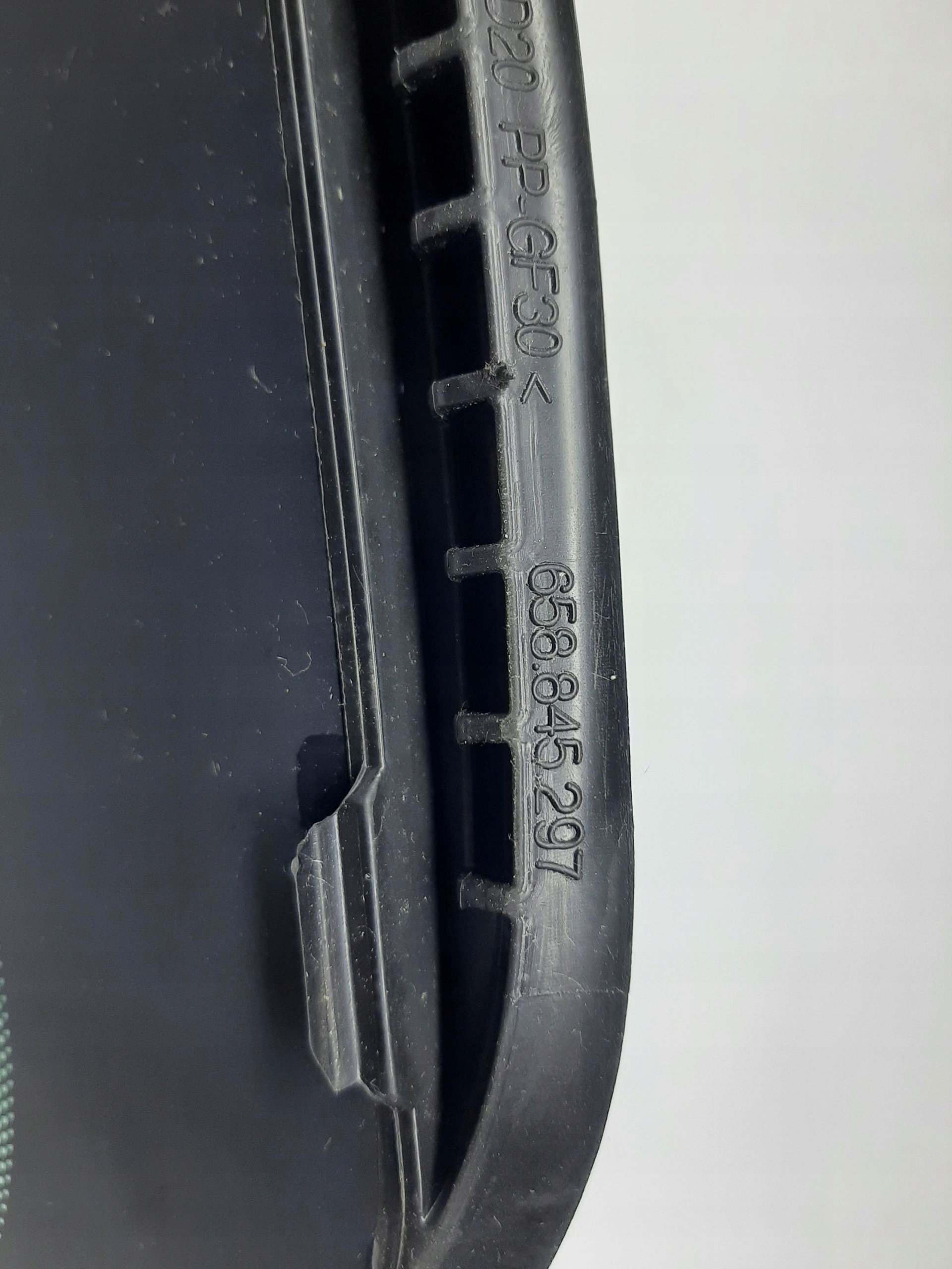 SKODA KAMIQ SZYBA DRZWI TRÓJKĄT LEWY TYŁ 658845297 - obrazek 4