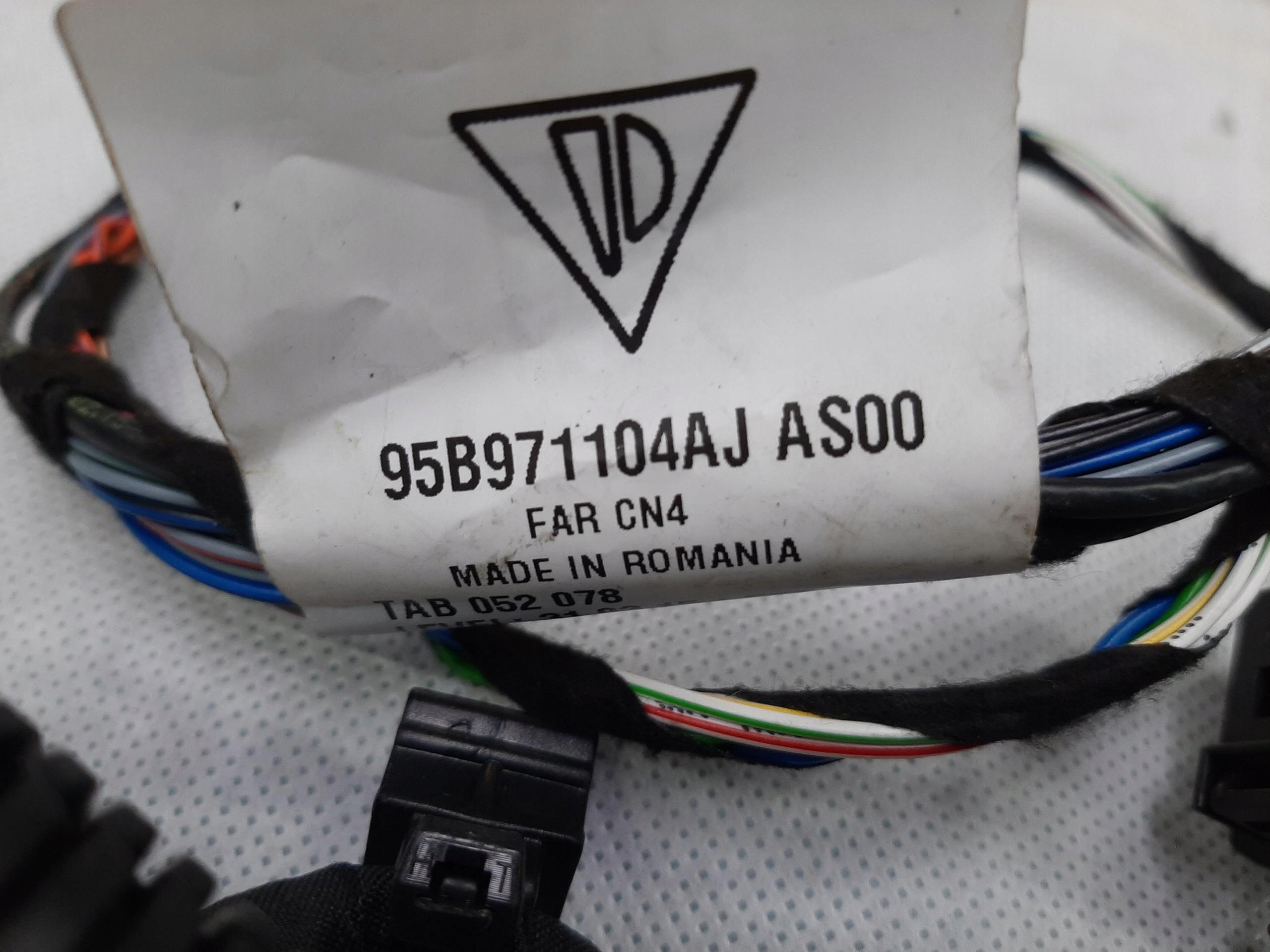 PORSCHE MACAN WIĄZKA INSTALACJA TYLNEGO ZDERZAKA PDC 95B971194AJ - obrazek 2