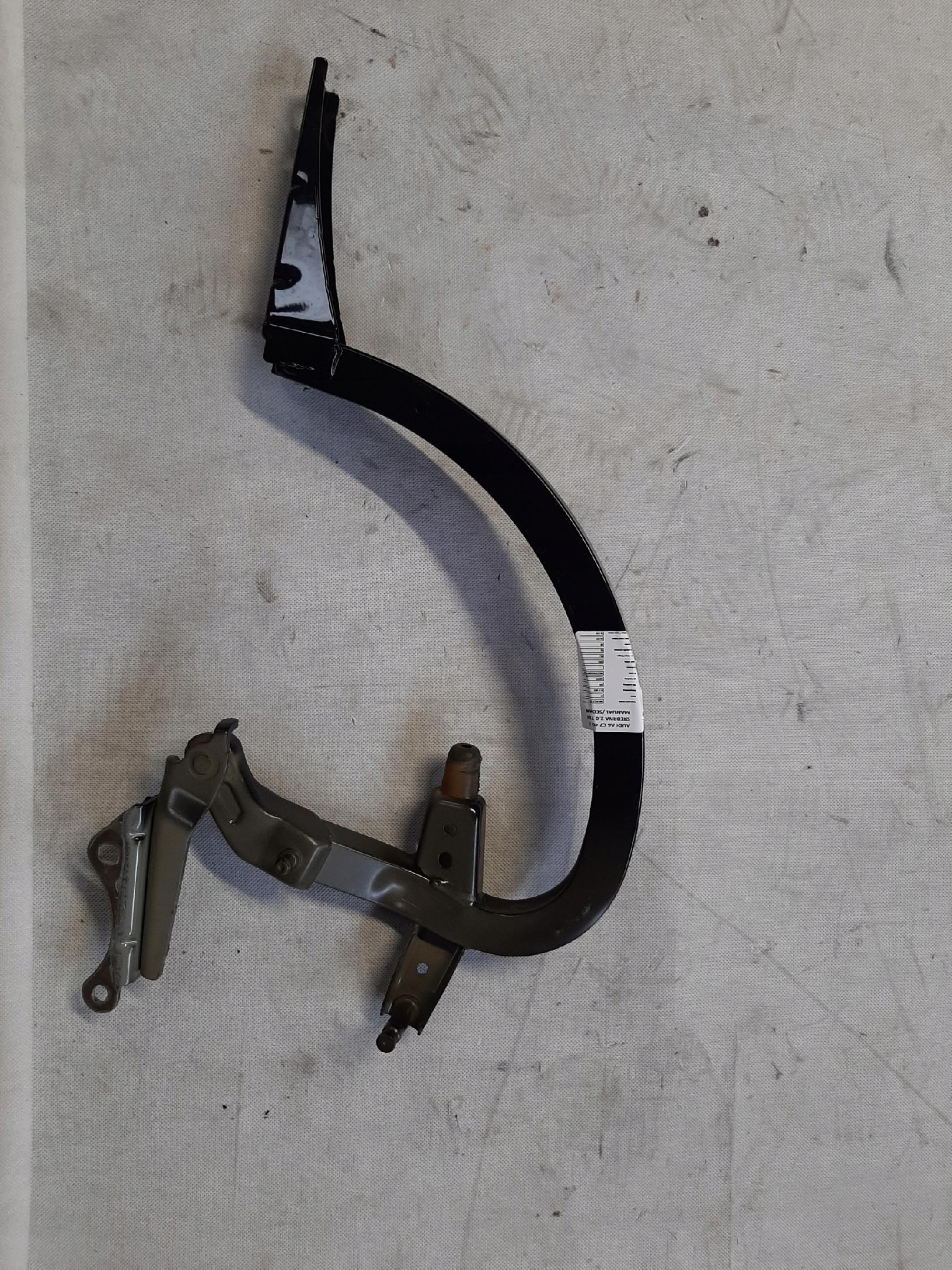 AUDI A6 C7 11-14 ZAWIAS KLAPY BAGAŻNIKA LEWY LEWA 4G5827301B