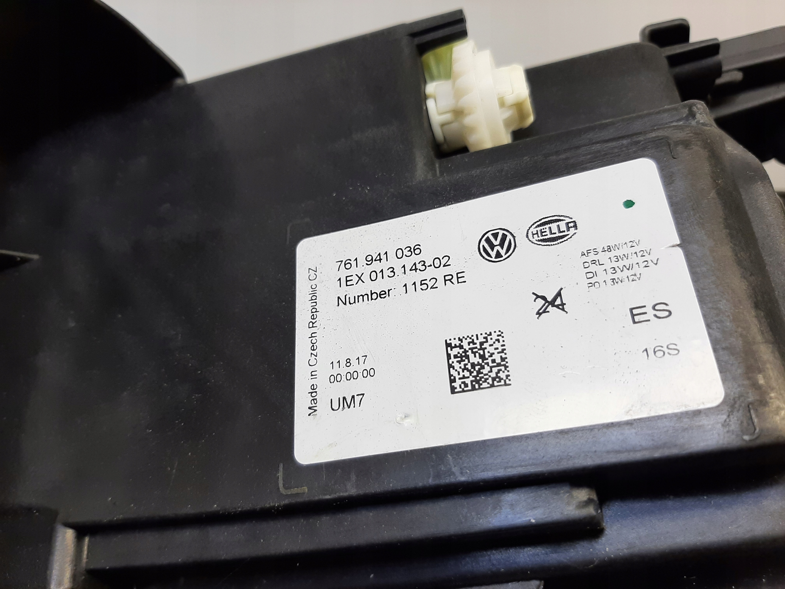 VW TOUAREG 2017+ REFLEKTOR LAMPA PRAWA 761941036 - obrazek 5