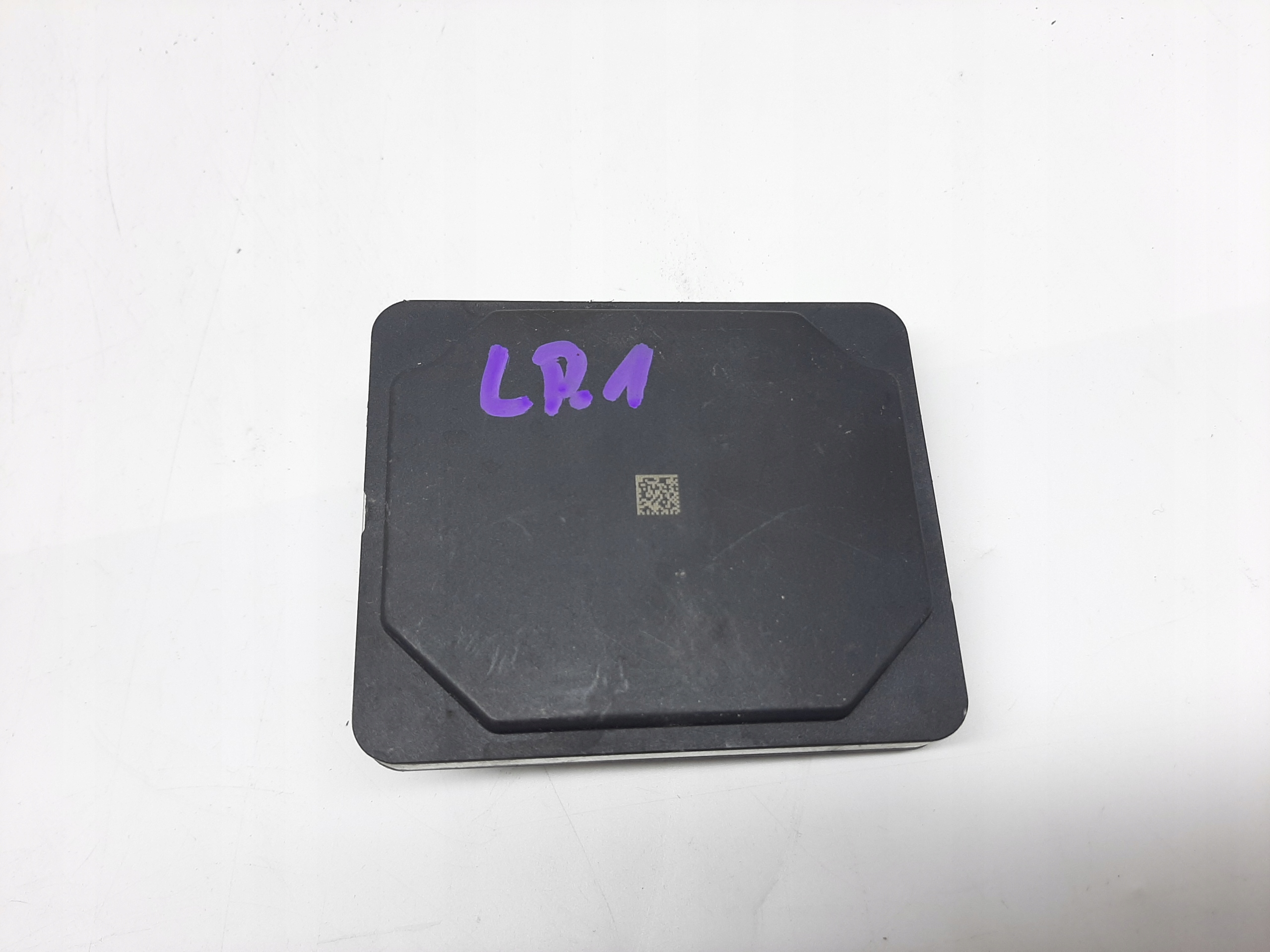 VW ID.4 2020- RADAR DISTRONIC PRZÓD 1EA907572 1EA907572H - obrazek 2
