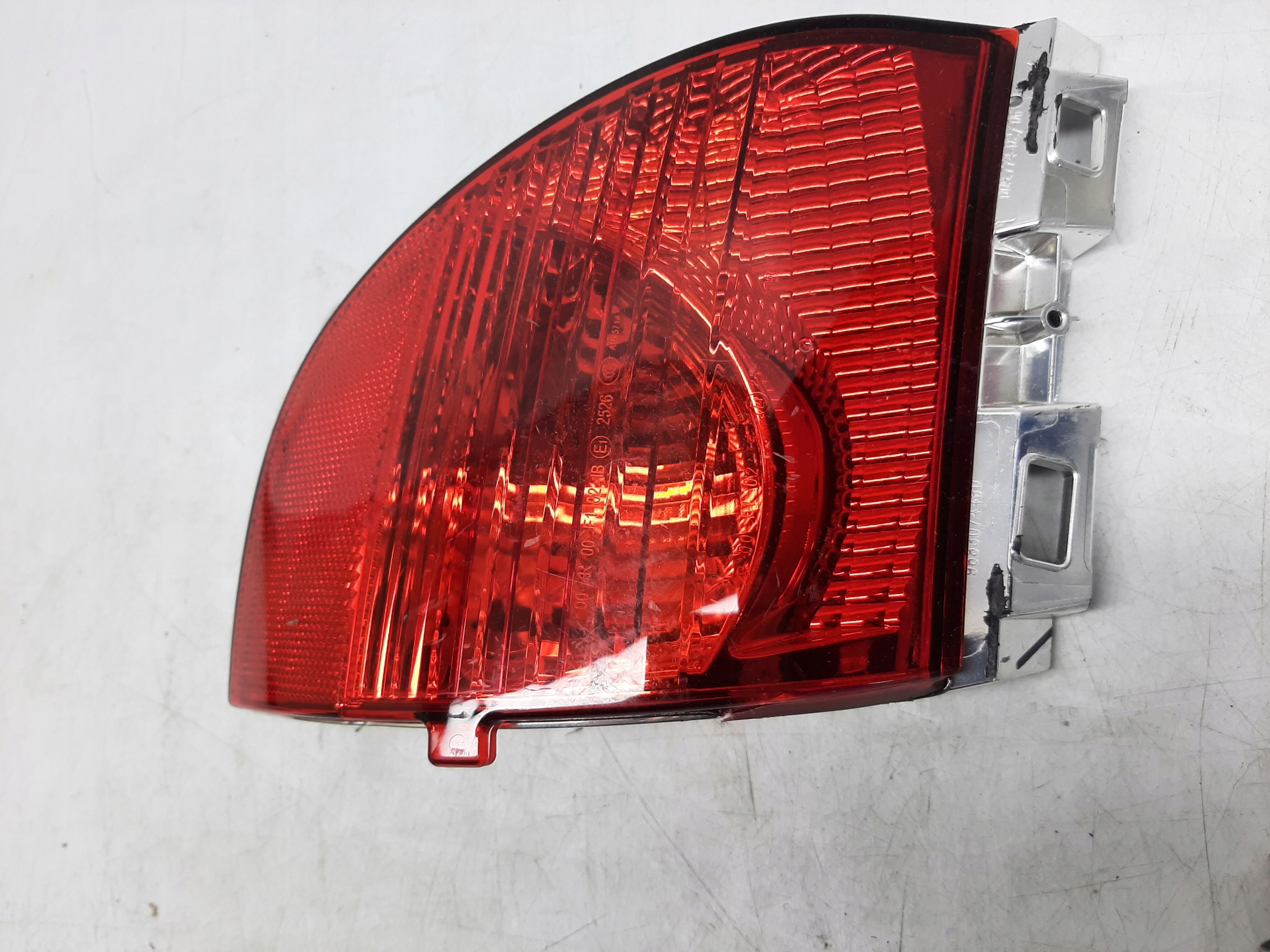 PEUGEOT 2008 308CC LAMPA TYLNA TYŁ PRAWA PRAWY 9683074480 - obrazek 2