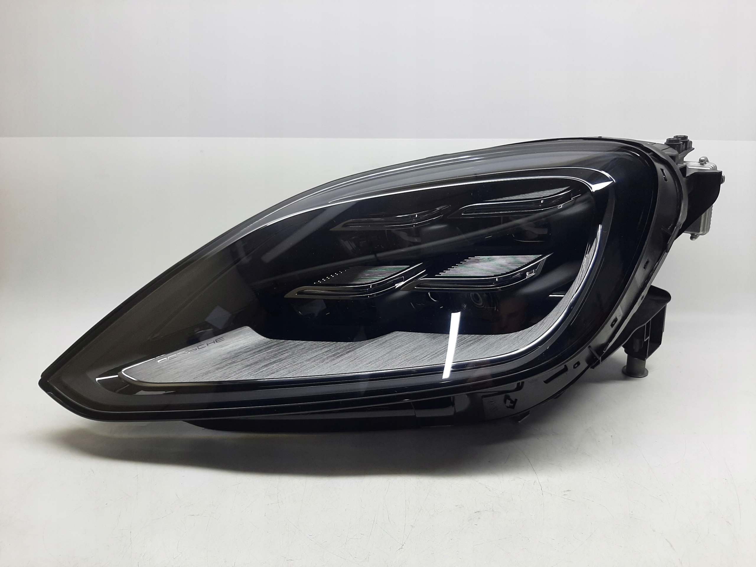 Porsche Cayenne E3 2024-> Reflektor Lampa Przód Lewy LED 9Y0941085J - obrazek 3