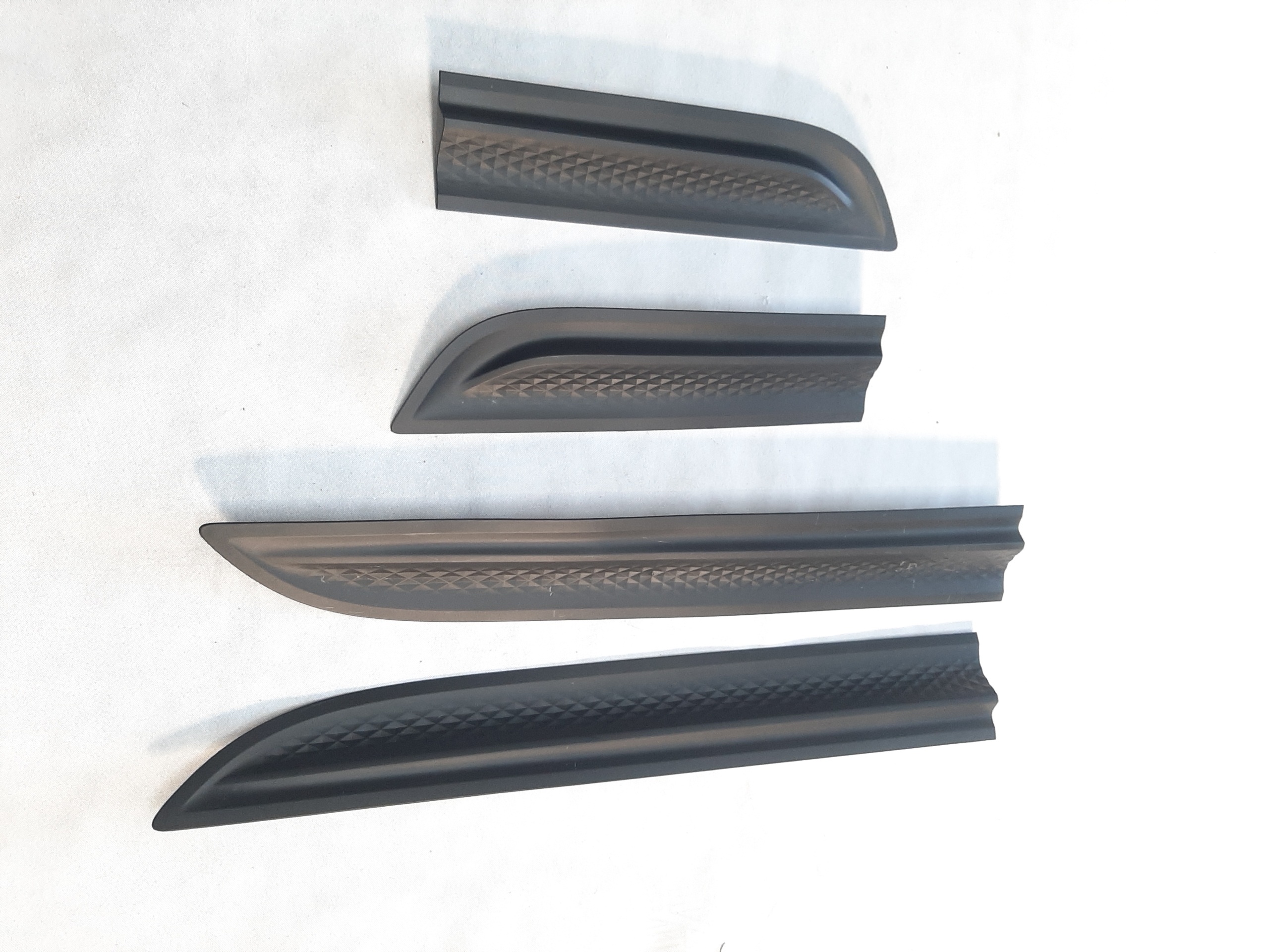 PORSCHE MACAN GTS LIFT 2021- LISTWA DRZWI KOMPLET 95B837890.1R - obrazek 3