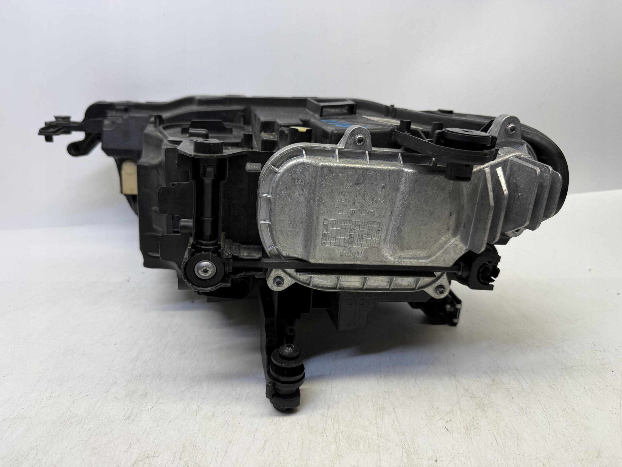 VW T-ROC LAMPA REFLEKTOR PRZEDNI PRAWY LED IQ.LIGHT 2GA941036AF - obrazek 5