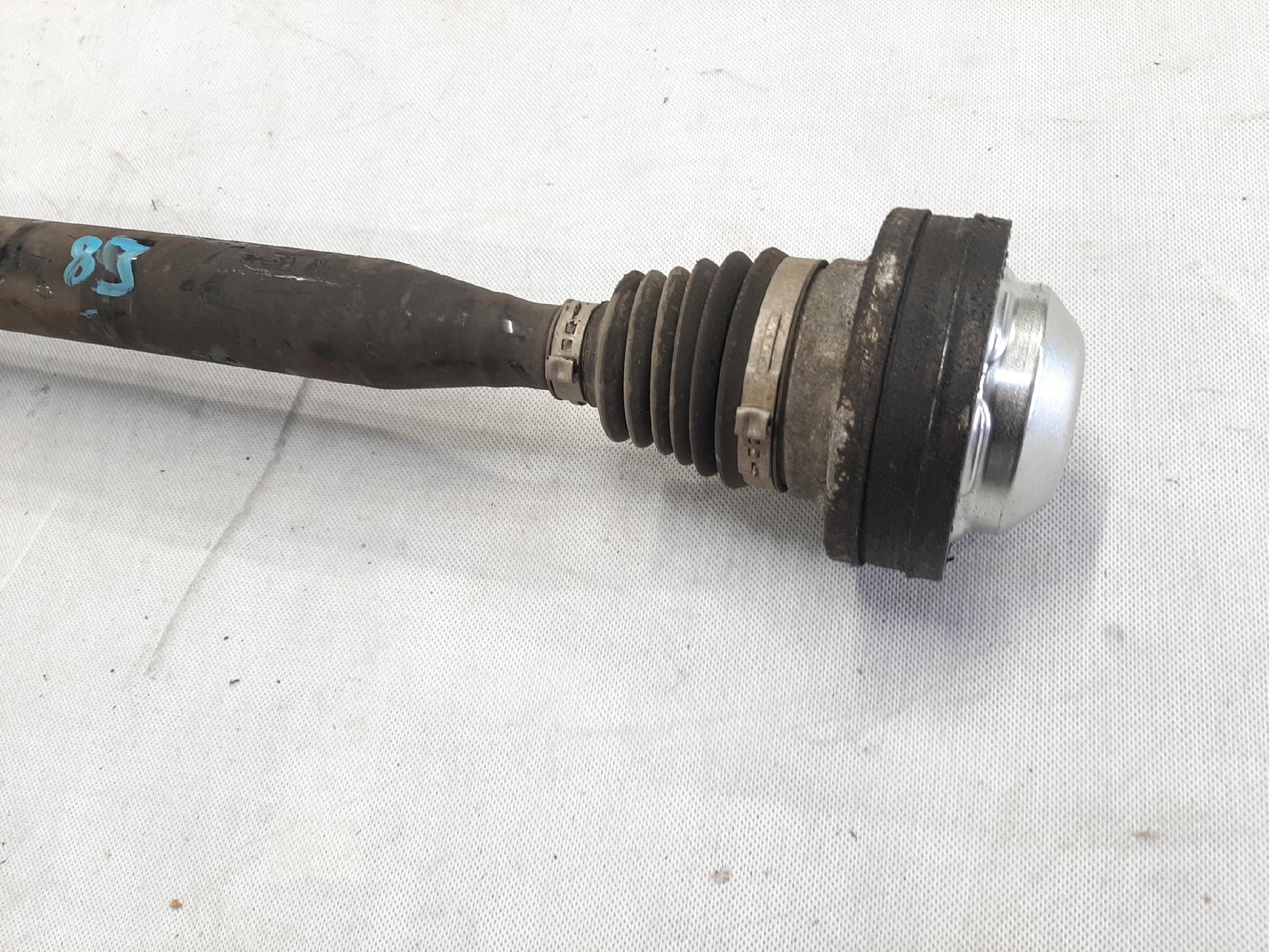 AUDI TT 8J 06-10 PÓŁOŚ PRAWY PRZÓD 8J0407272T - obrazek 4