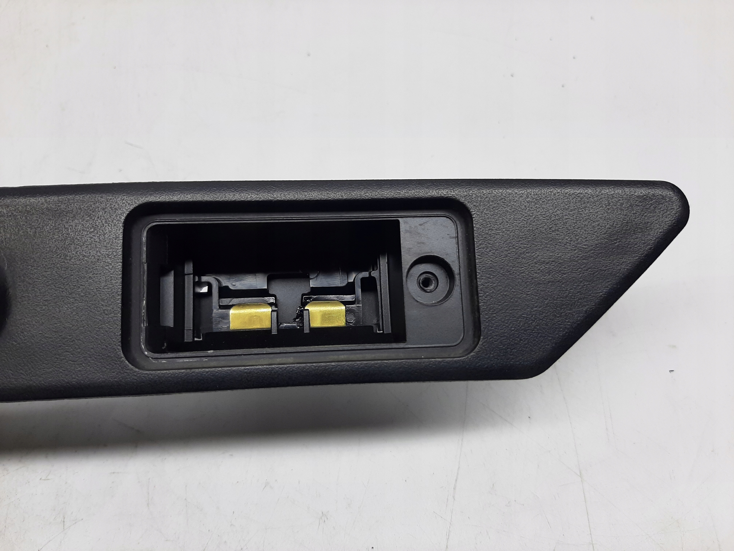 AUDI A8 III D4 2009- LISTWA BLENDA KLAPY BAGAŻNIKA KLAMKA 4H0827574 - obrazek 3