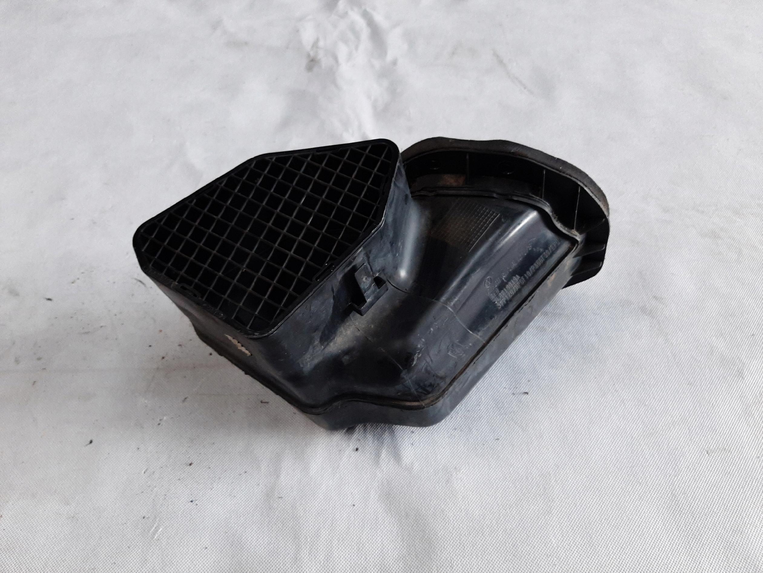 AUDI Q7 3.0 TDI 2005- WLOT KANAŁ POWIETRZA 7L0819049A - obrazek 2