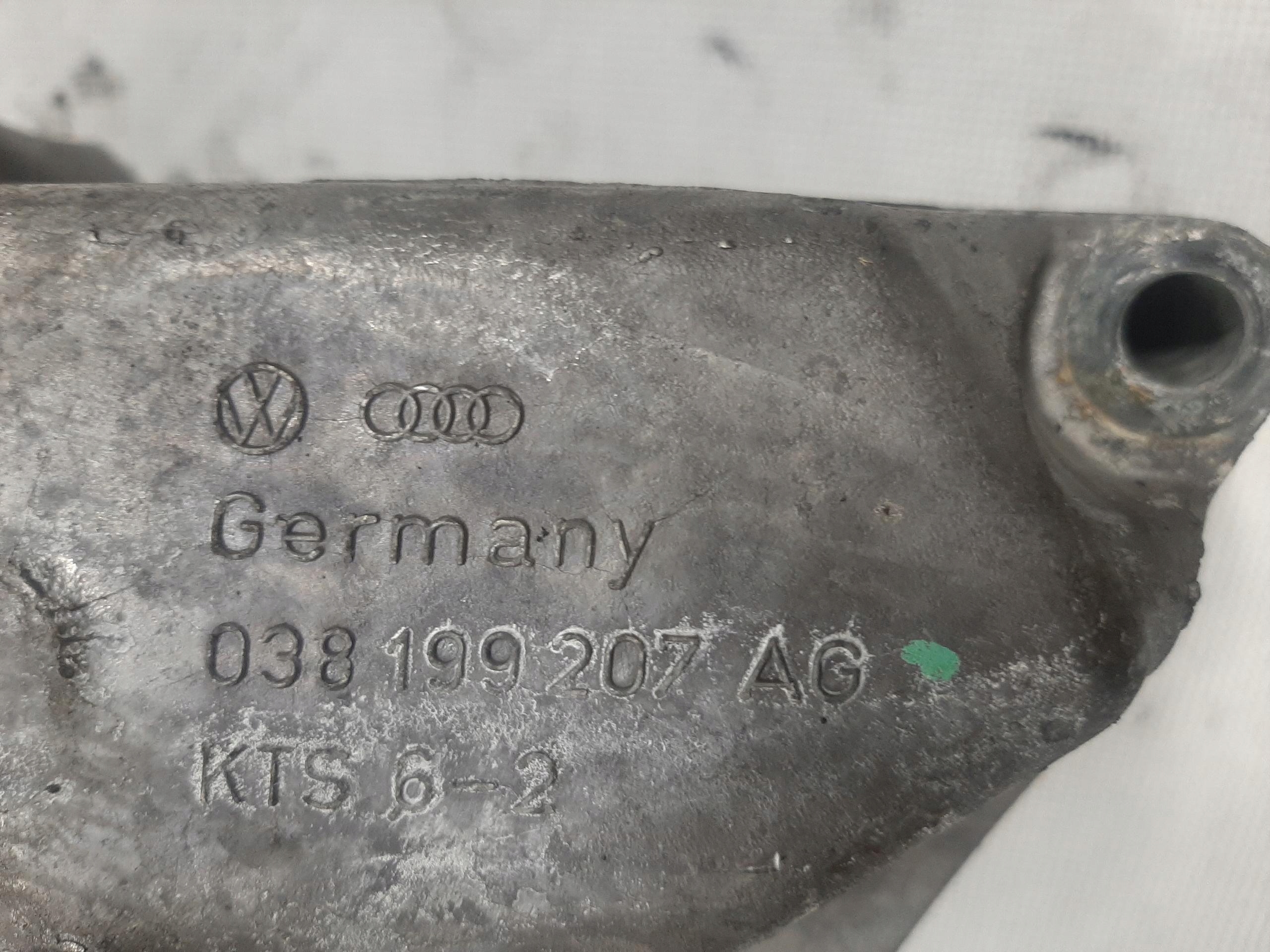 VW GOLF IV AUDI A3 8L 1.9 TDI ŁAPA MOCOWANIE SILNIKA 038199207AG - obrazek 3