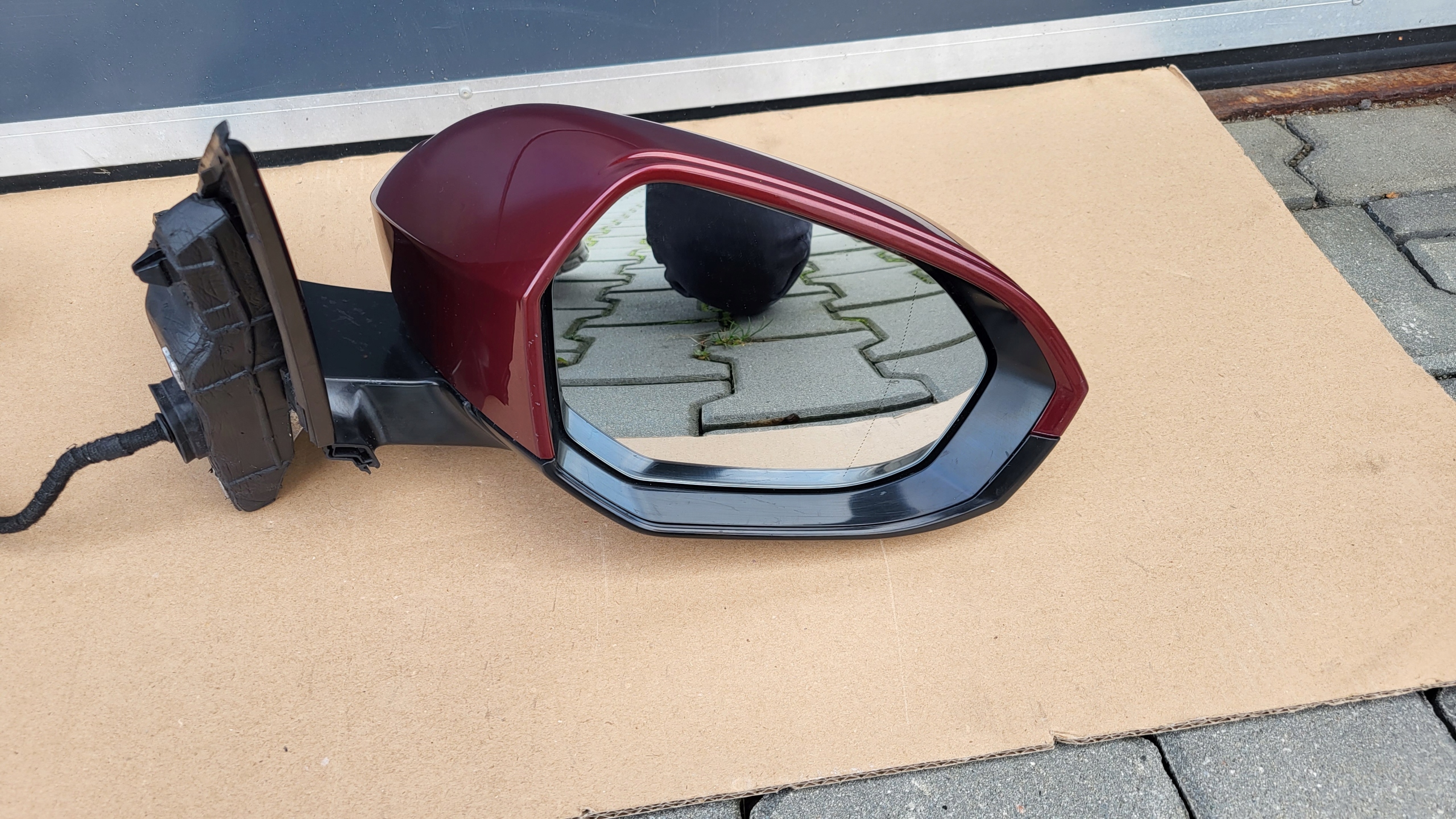 BMW i7 G70 LUSTERKO ZEWNĘTRZNE PRAWE 7 + 6 PIN 06691264