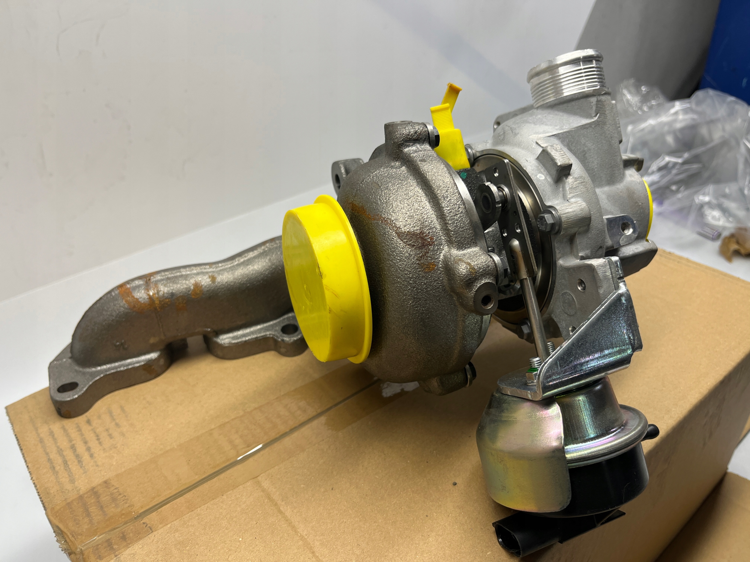 Vw Tiguan T-Roc TURBO Turbina Turbosprężarka 0Km 04L253010B - obrazek 3
