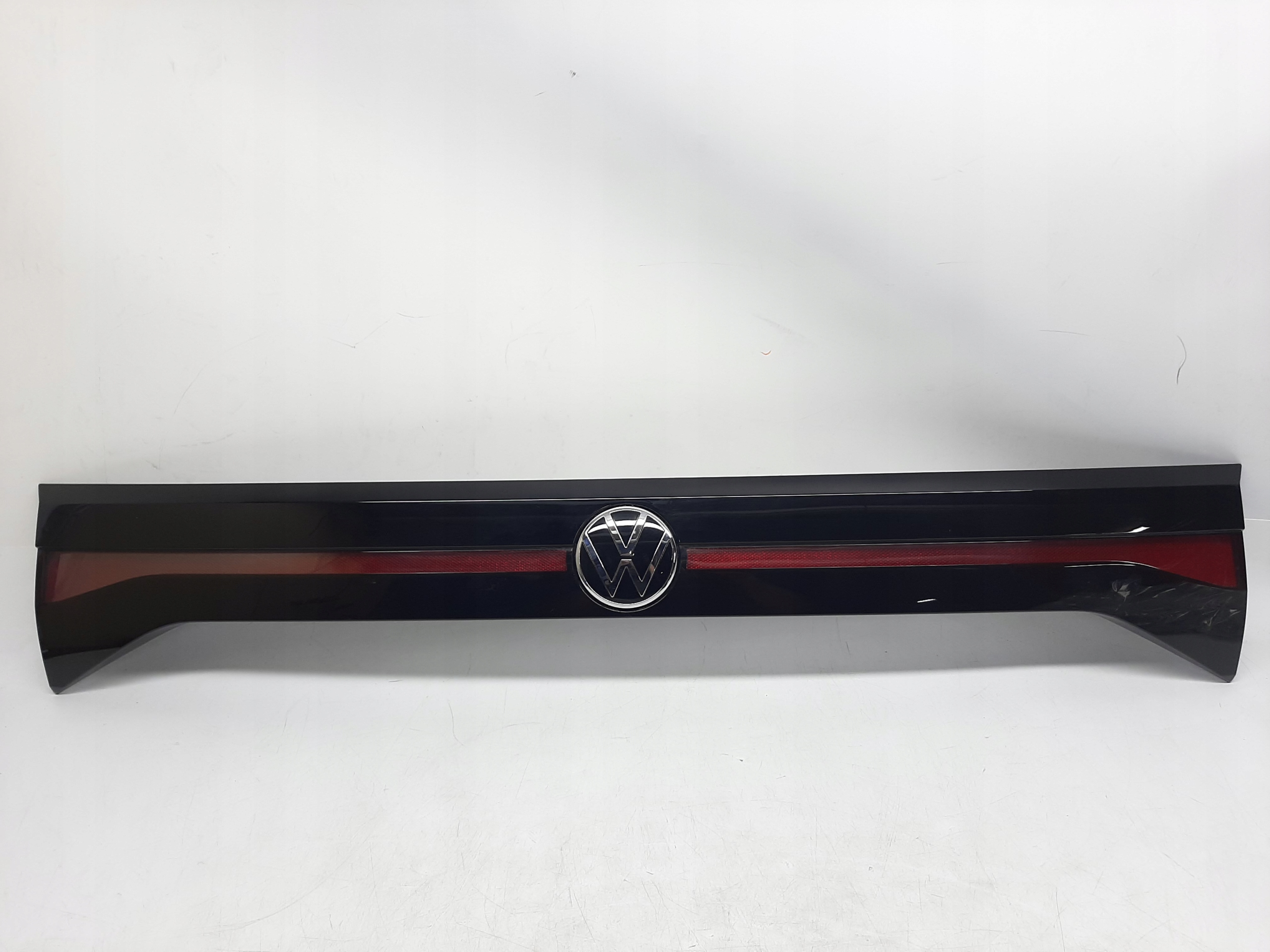 VW T-CROSS TYŁ LED BLENDA ŚRODKOWA ODBLASK KLAPY 2GM827577H