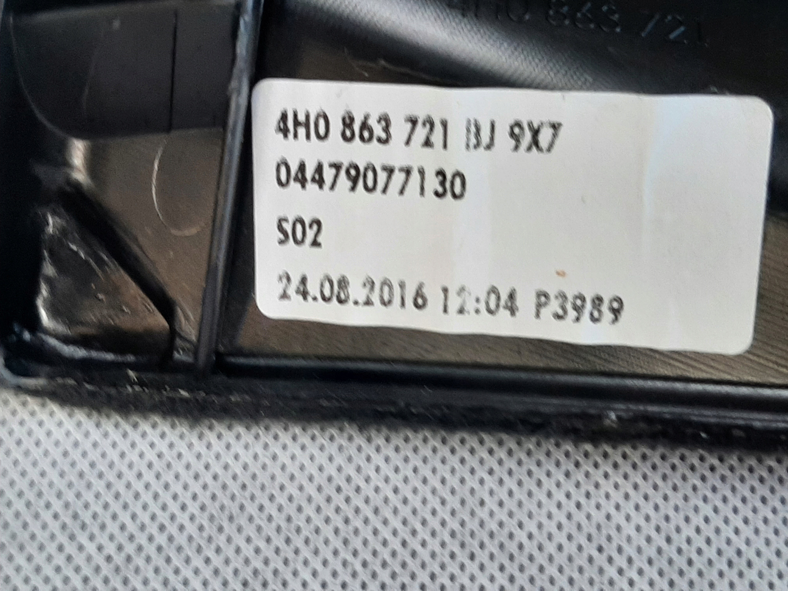 AUDI A8 D4 2009- TAPICERKA WYKŁADZINA BAGAŻNIKA 4H0863721BJ - obrazek 3