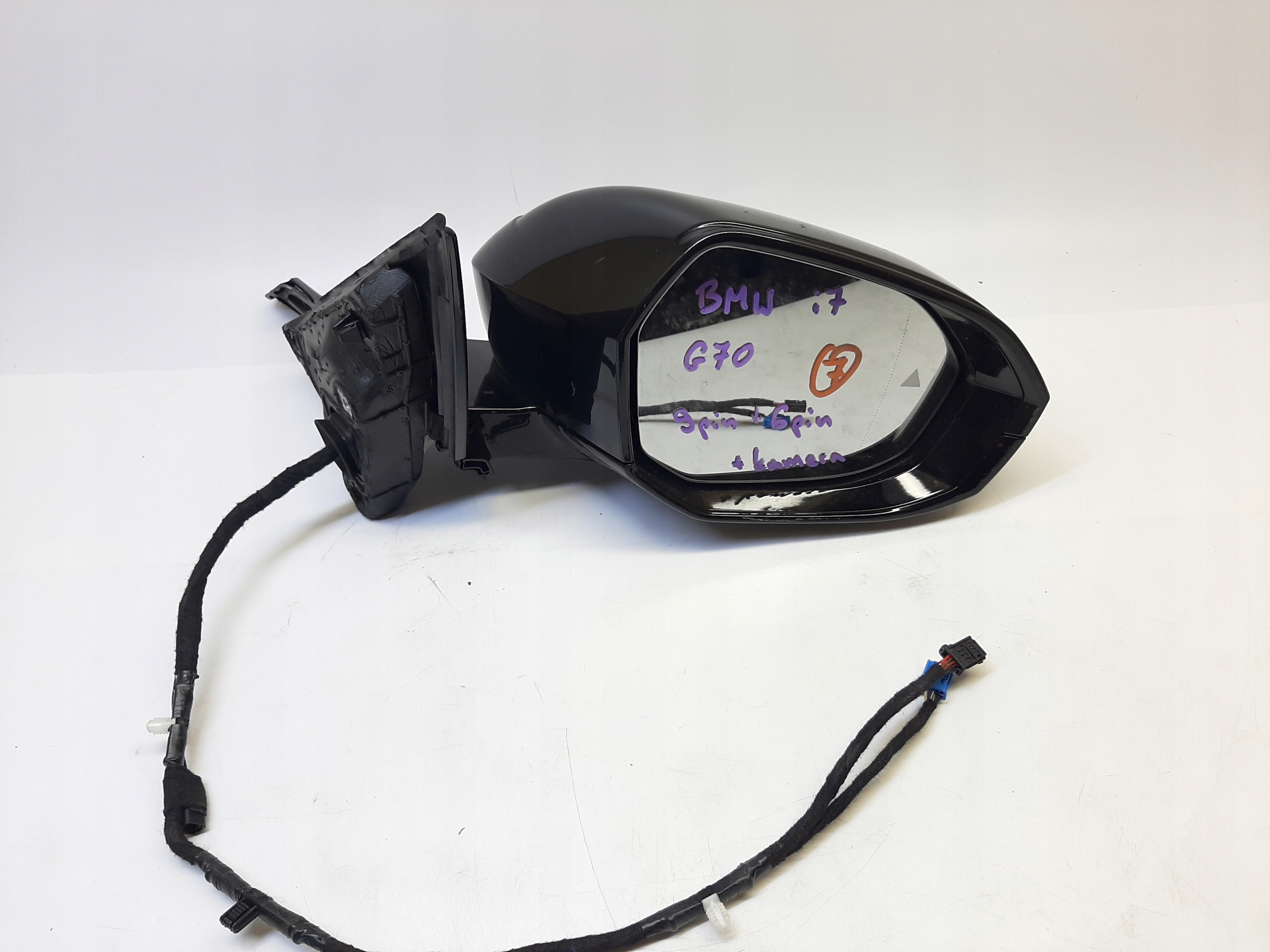 BMW i7 G70 LUSTERKO ZEWNĘTRZNE PRAWE 9 + 6 PIN KAMERA 06691264