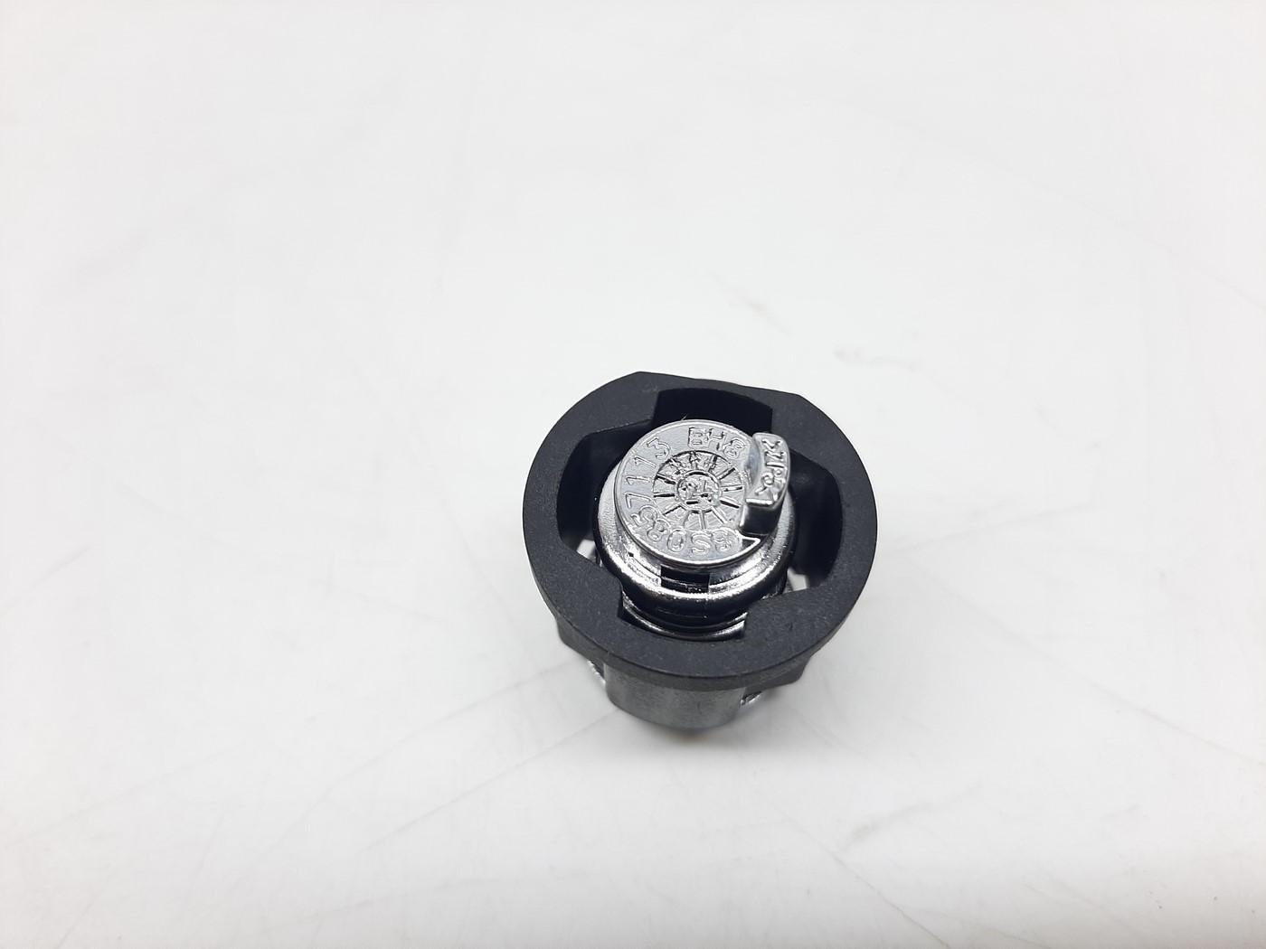 AUDI A6 C8 A7 C8 A8 D5 Q8 4M KOMPLET KLUCZY WKŁADKA PILOT ZESTAW 4M8800375B - obrazek 9