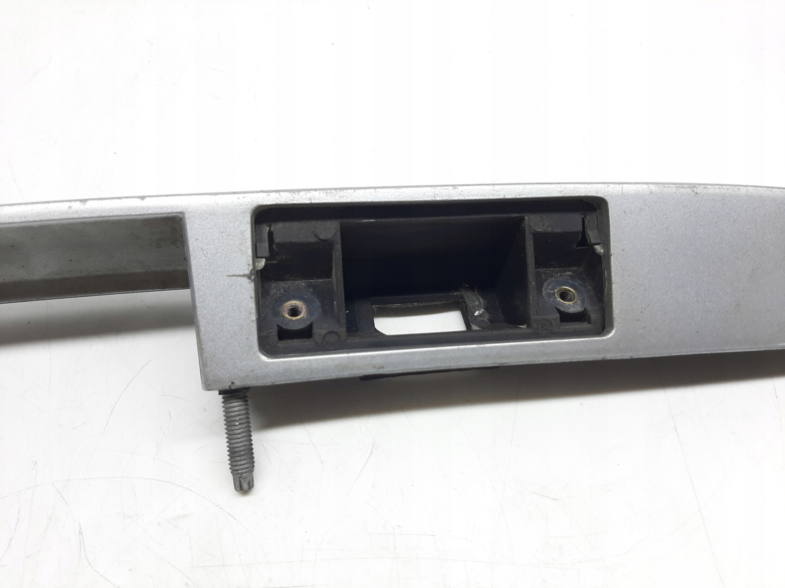 AUDI A4 B5 94- LISTWA BLENDA KLAPY BAGAŻNIKA KLAMKA 8D9827574 - obrazek 4