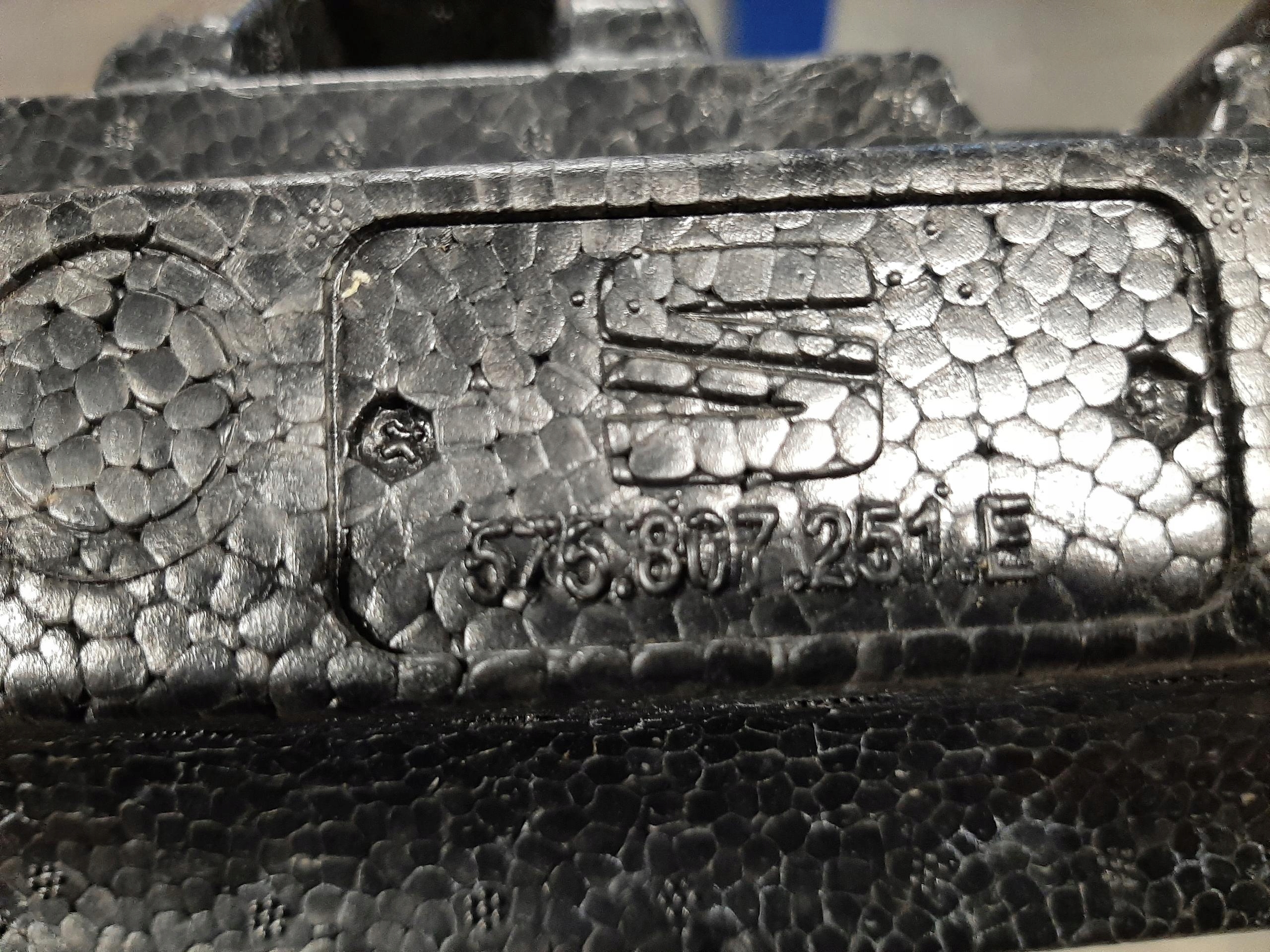 SEAT ATECA ABSORBER ZDERZAKA PRZÓ 575807251E - obrazek 3