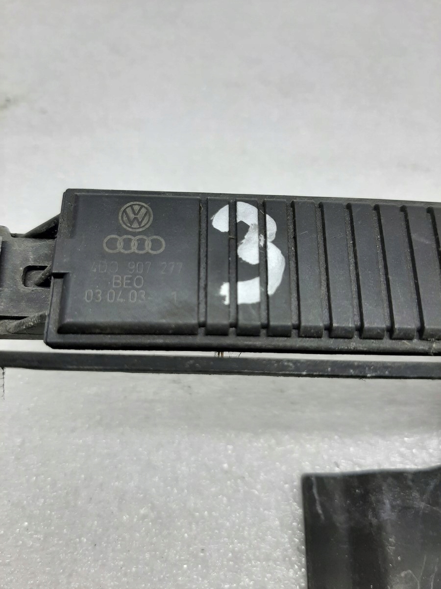 Audi A6 A8 Sensor Antena ciśnienia opon 4D0907277 - obrazek 2
