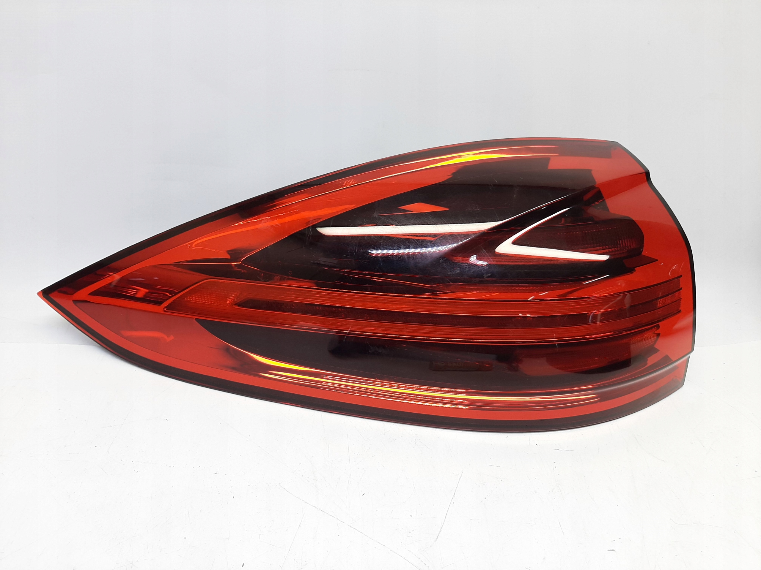 Porsche Cayenne GTS (2015-2017r.) Lampa Tył Lewa SAE 7P5945207R - obrazek 2