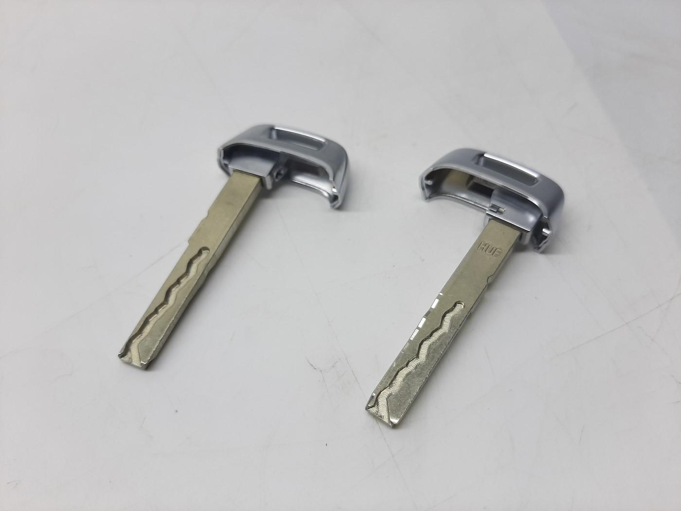 AUDI A6 C8 A7 C8 A8 D5 Q8 4M KOMPLET KLUCZY WKŁADKA PILOT ZESTAW 4M8800375B - obrazek 7