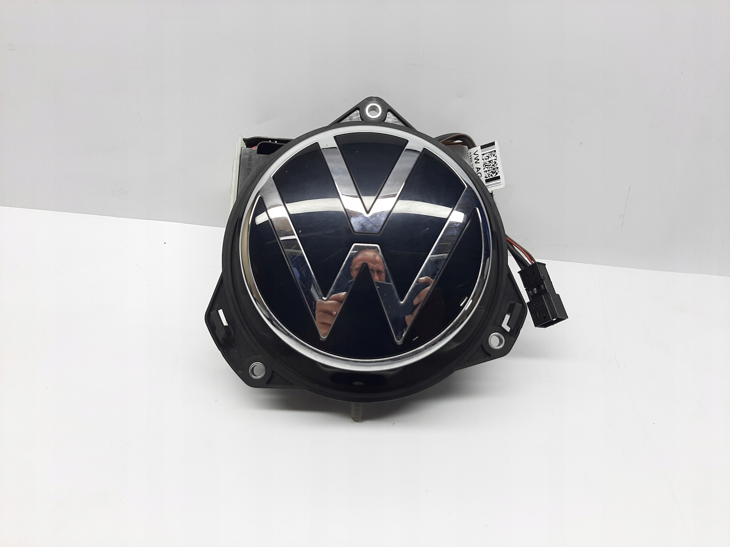 VW GOLF VIII 2019- EMBLEMAT KLAMKA KAMERA COFANIA TYŁ 5H0827469N